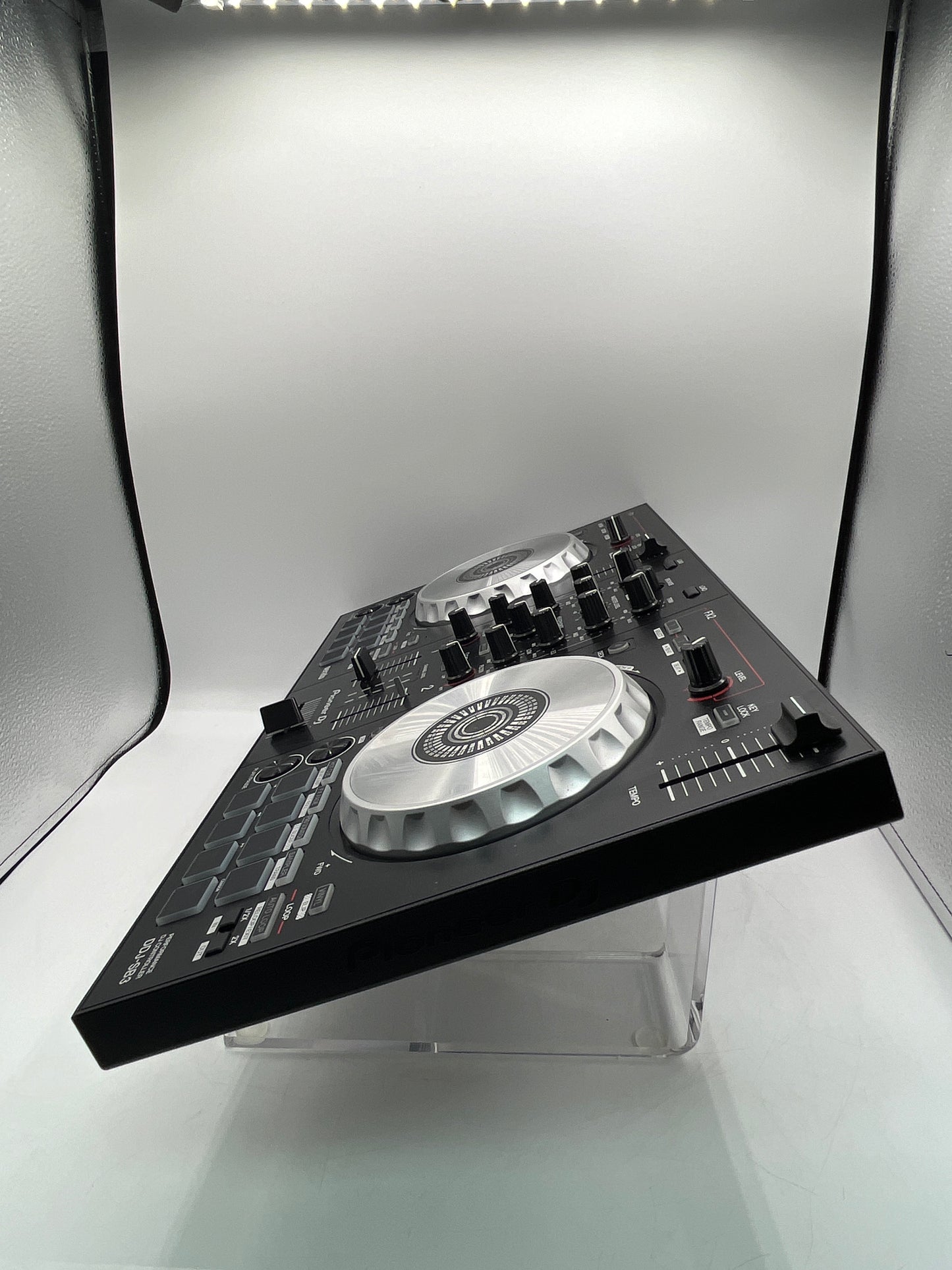 Pioneer DDJ-SB3 - Professional DJ Controller for Serato - Black
