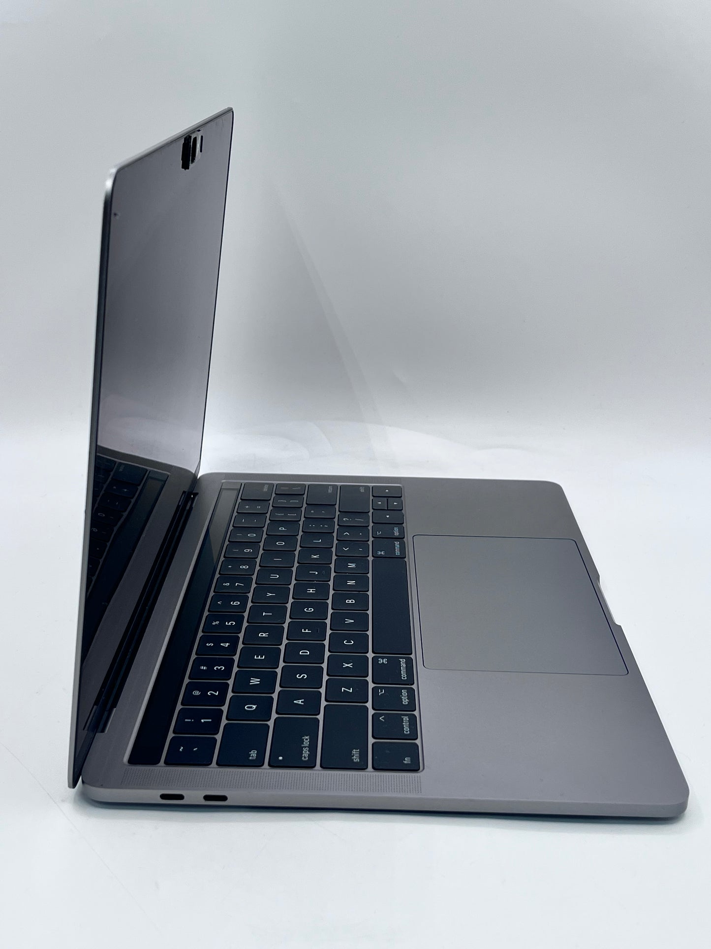Apple MacBook Pro 13" A1706 128GB 8GB 2017 - Space Gray