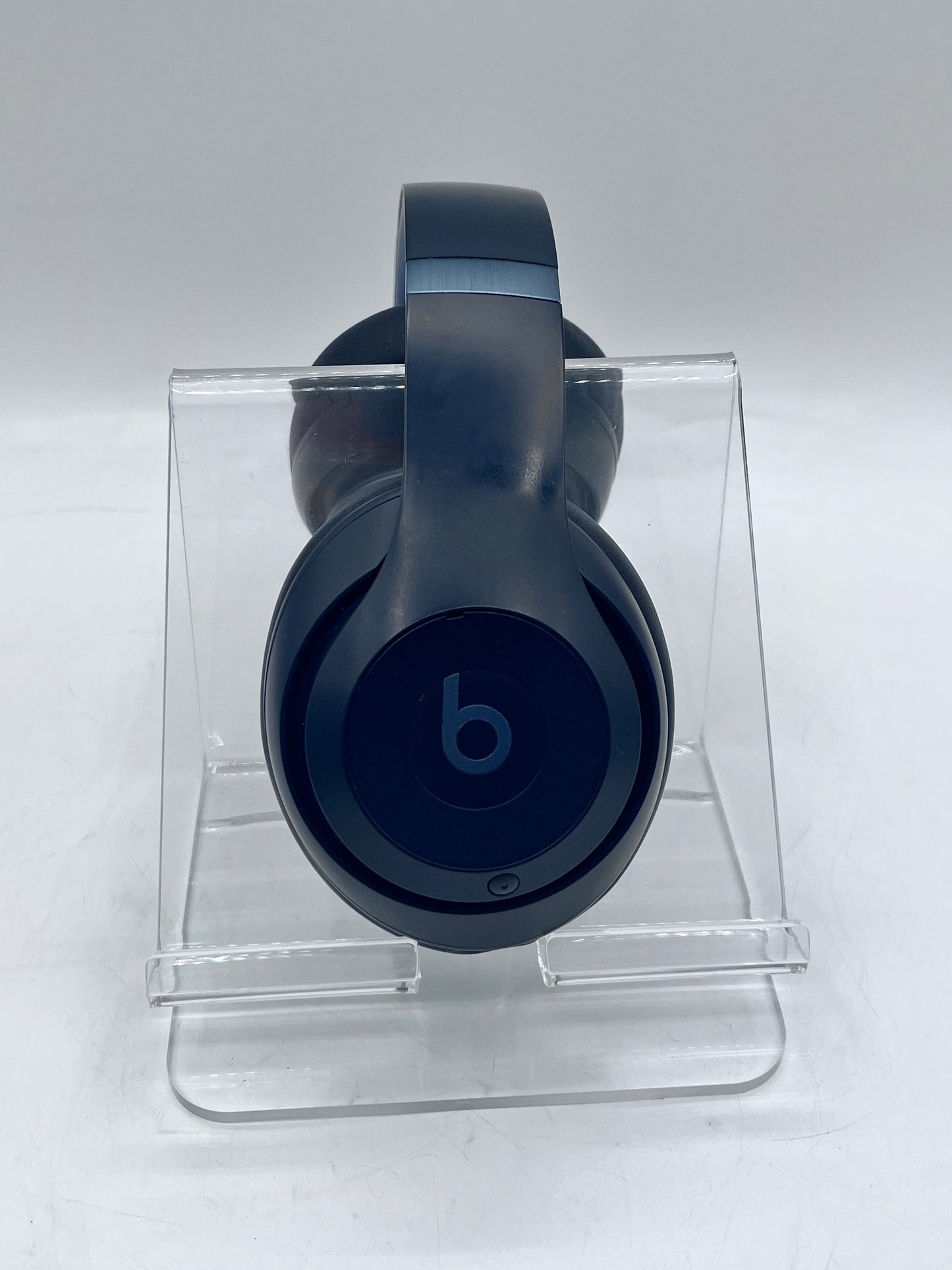 Beats Studio Pro Headphones with Carrying Case - Blue
