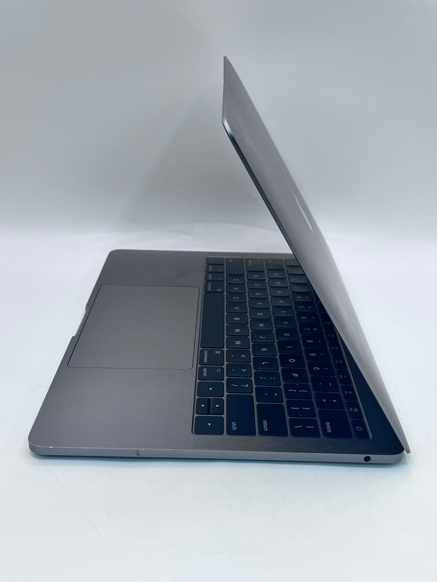 Apple MacBook Pro 13" A1708 128GB 2017  Space Gray READ