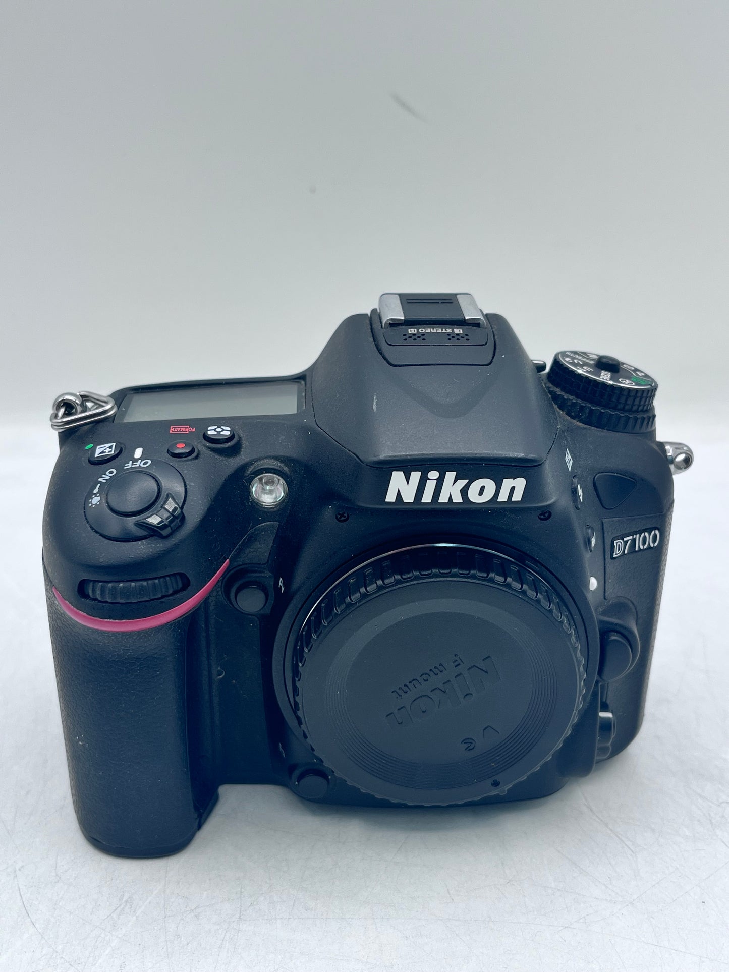 Nikon D7100 24.1MP Digital SLR Camera - Black Manual Focus Only