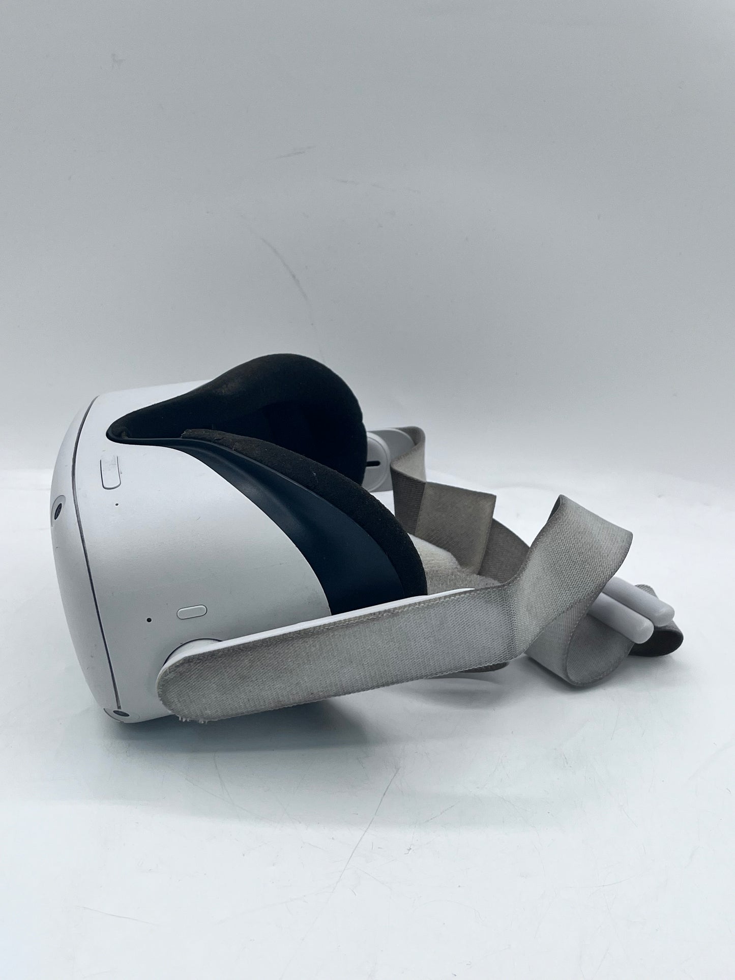 Meta Quest 2 VR Headset White