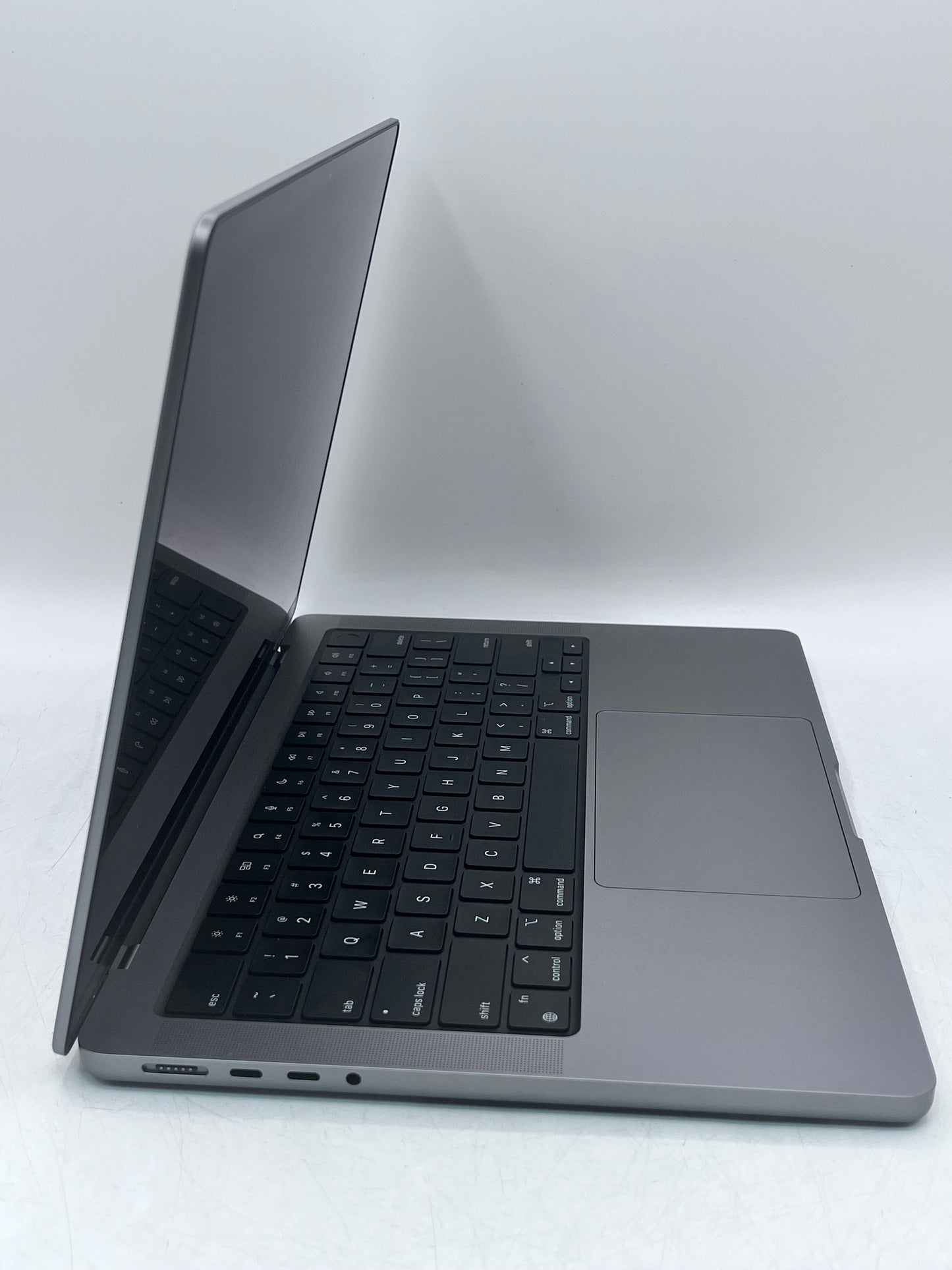 Apple 2023 MacBook Pro 14" MTL83LL/A A2918 M3 8-Core 8GB 1TB Space Gray - New Open Box