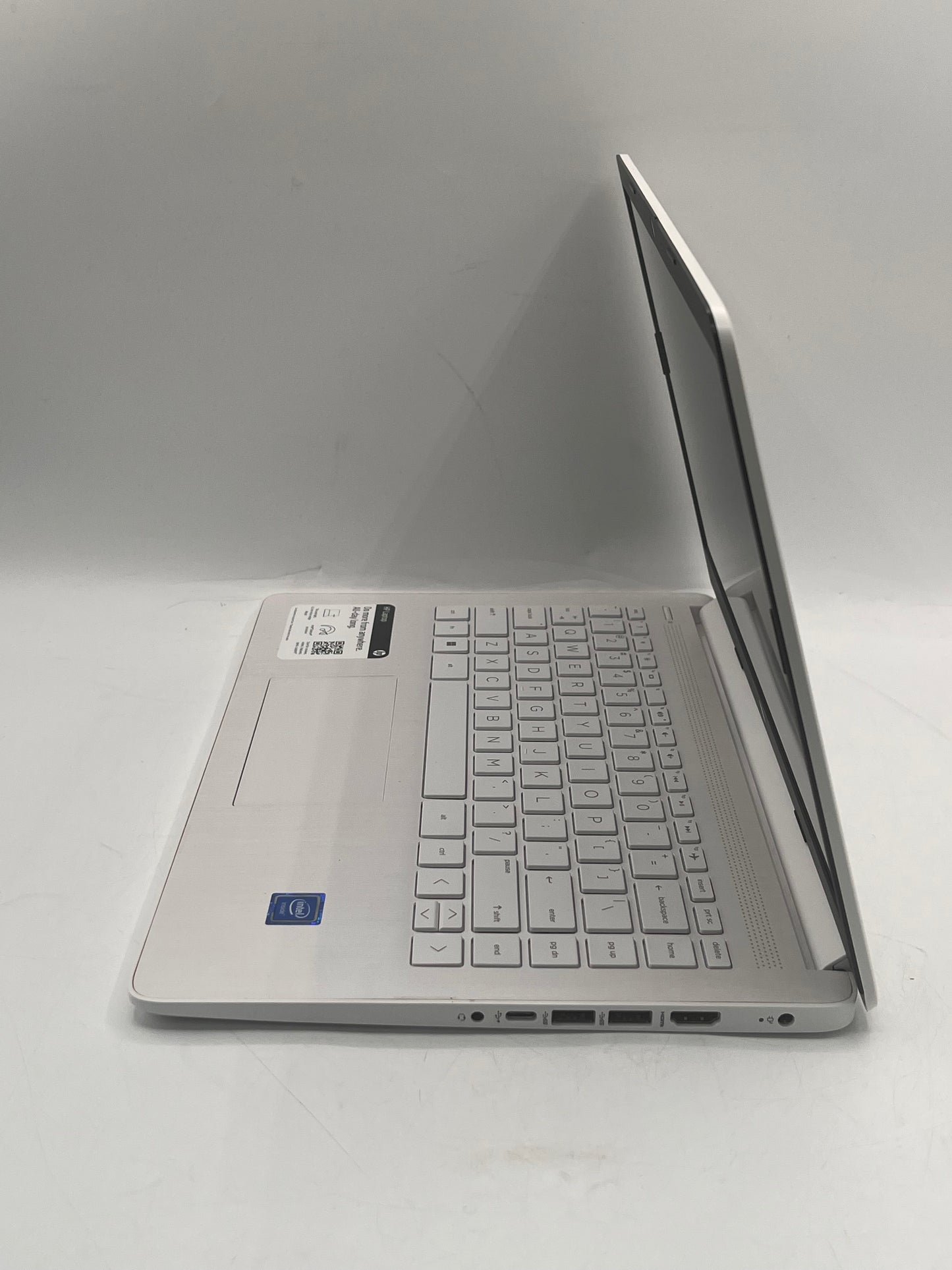 HP 14-DQ0052DX  Laptop Intel Celeron 4GB 64GB White