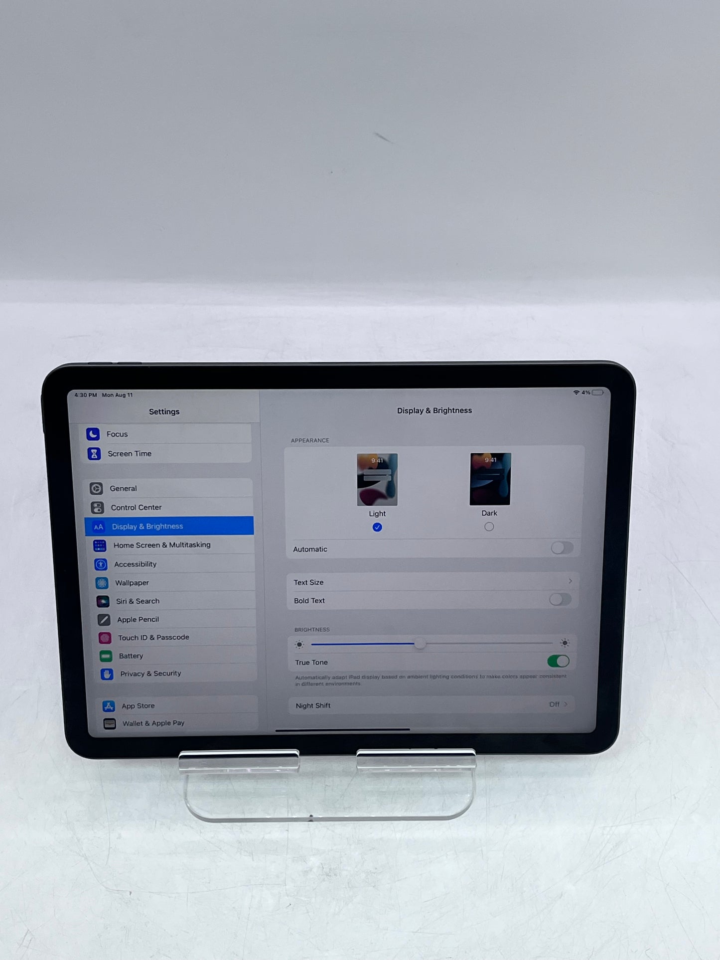 Apple iPad Air (4th Gen) A2316 MYFM2LL/A 256GB 4 GB- Space Gray