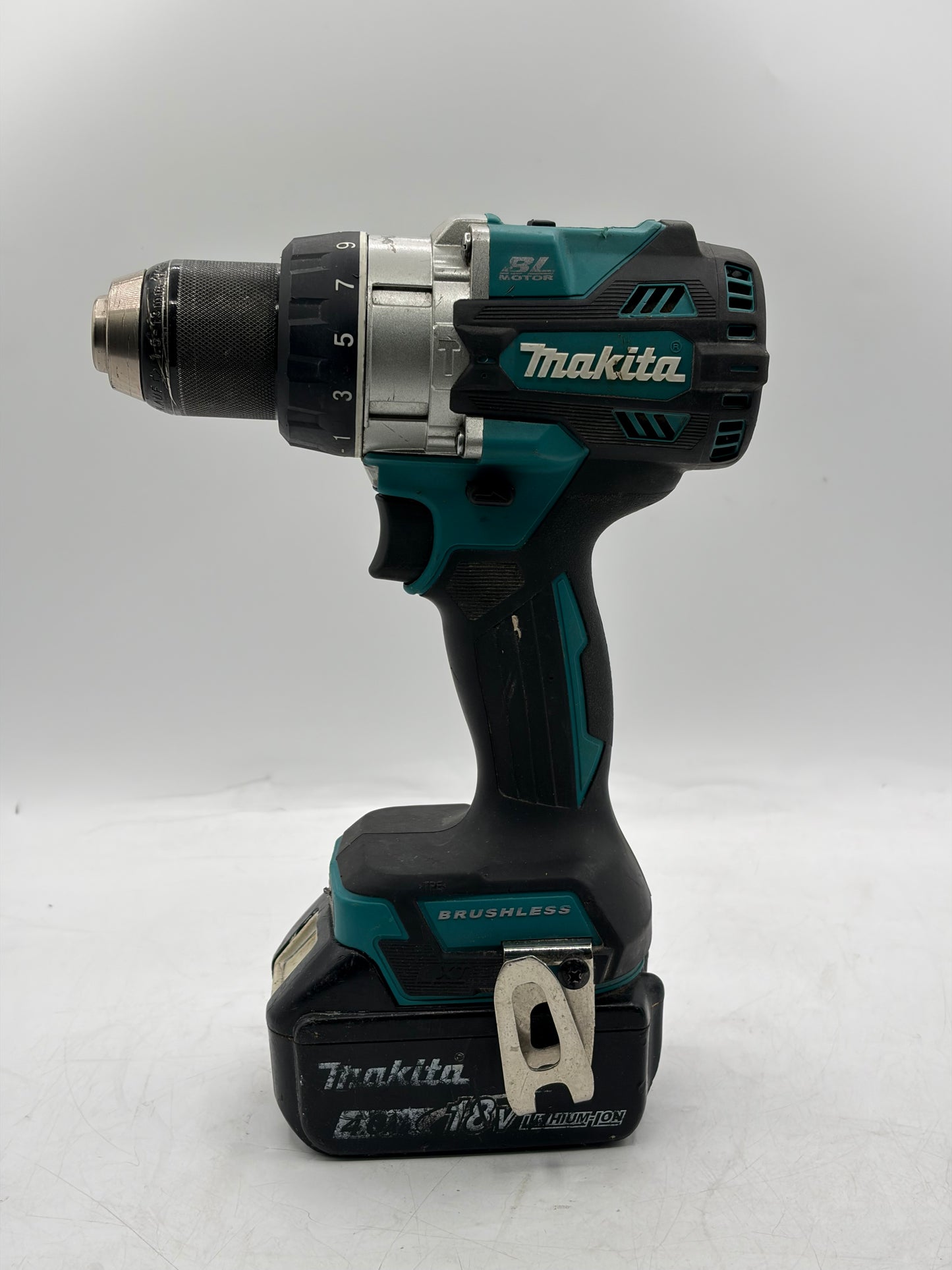 Makita XPH14 18V Brushless Cordless 1/2" Hammer Drill/Driver w/ Makita 18V Battery