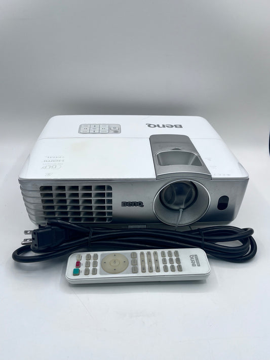 BenQ HT1075 DLP Projector HDMI 1080p Native Full HD with Remote & Power Cable READ