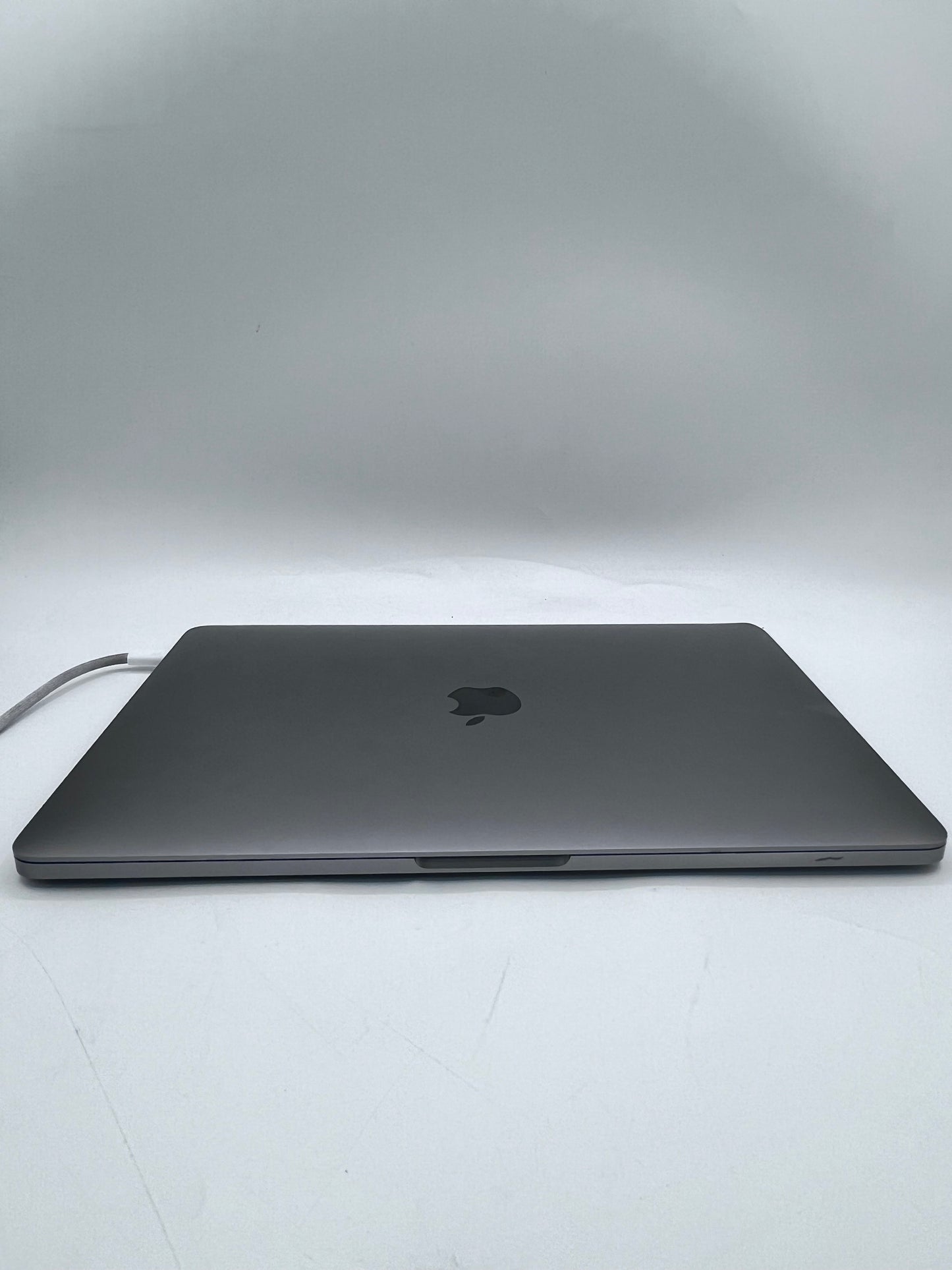 Apple MacBook Pro 13" A1989 128GB 8GB 2018 - Space Gray