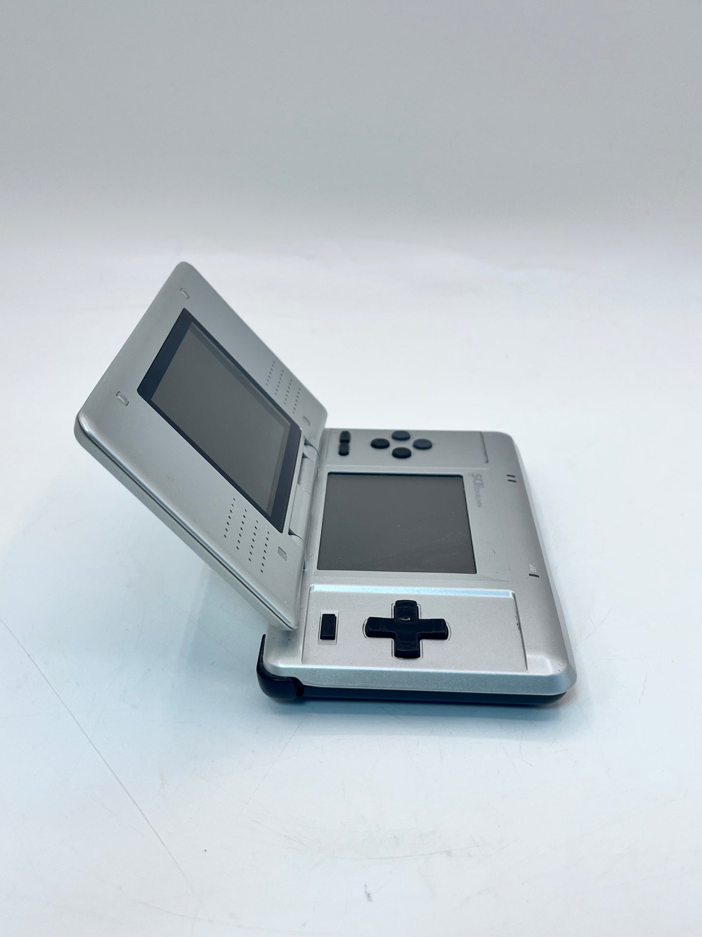 Nintendo 3DS NTR-001 (2011) Silver