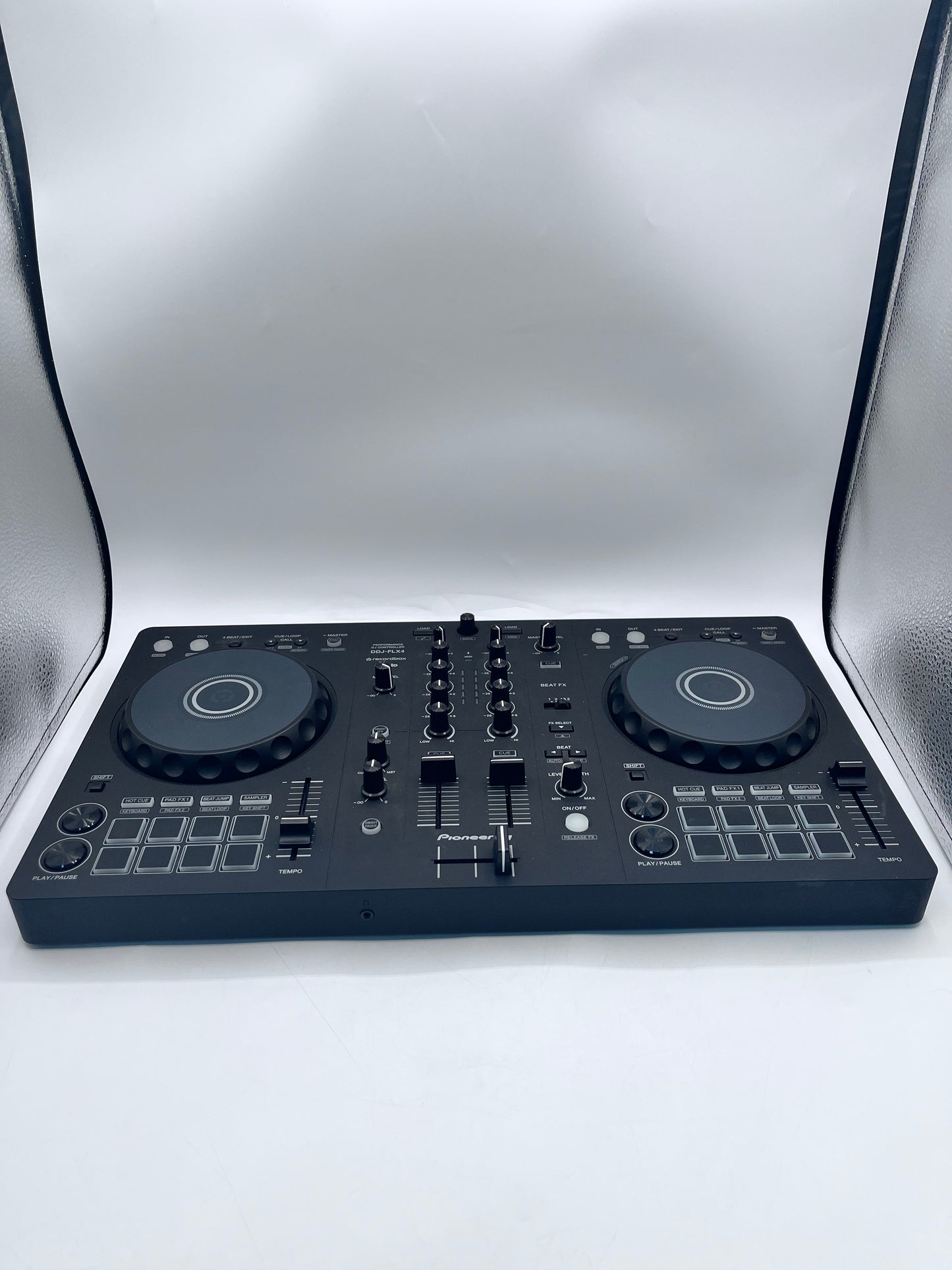 Pioneer DJ DDJ-FLX4 2-Channel DJ Controller - Black