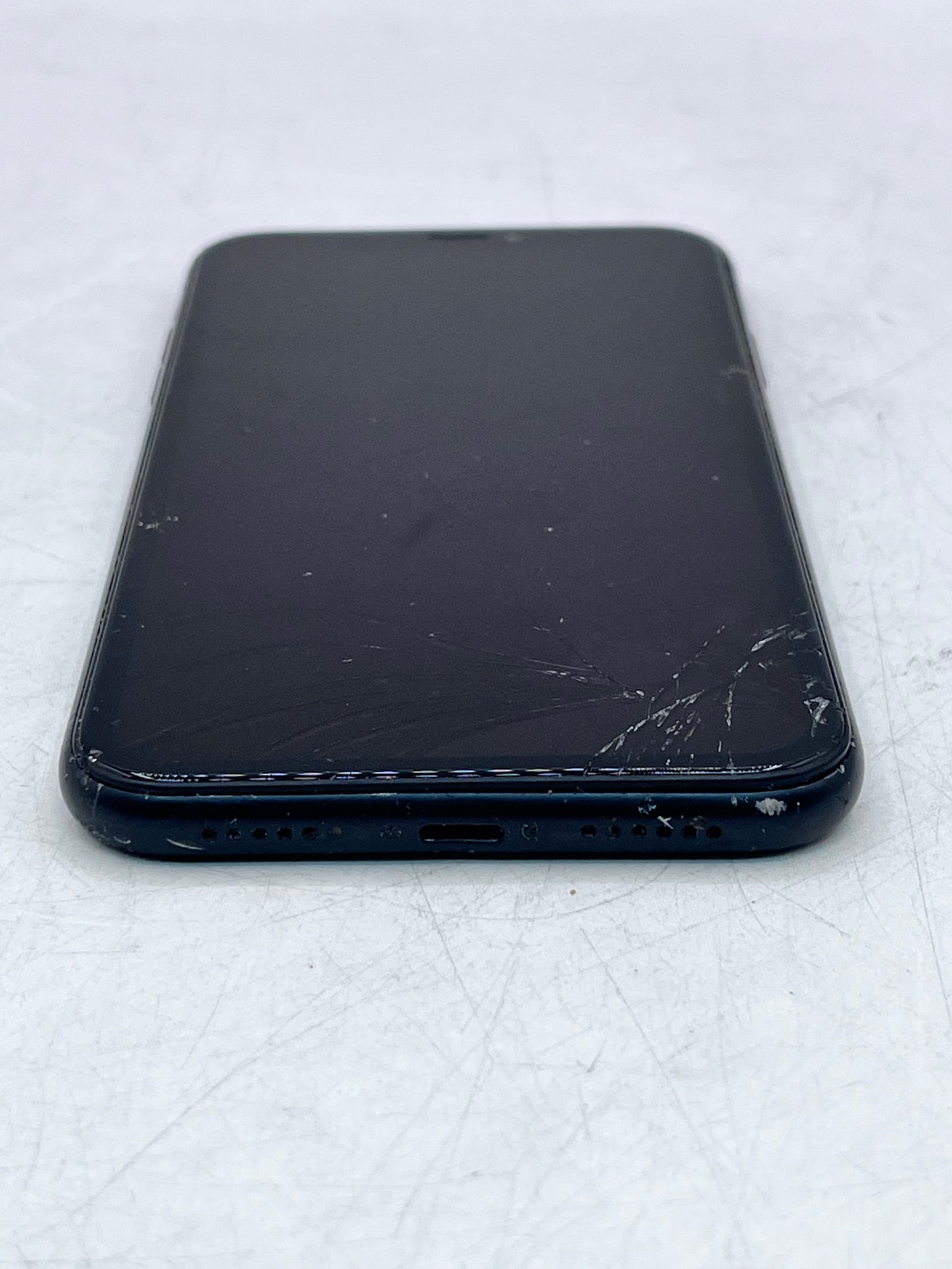 Unlocked Apple iPhone XR 128GB 3 GB A1984 NT362LL/A - Black READ