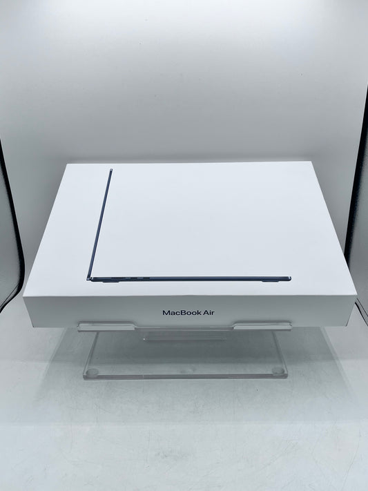 Apple MacBook Air 15" M4 chip 16GB RAM 256GB SSD Midnight MW1L3LL/A 2025 Model