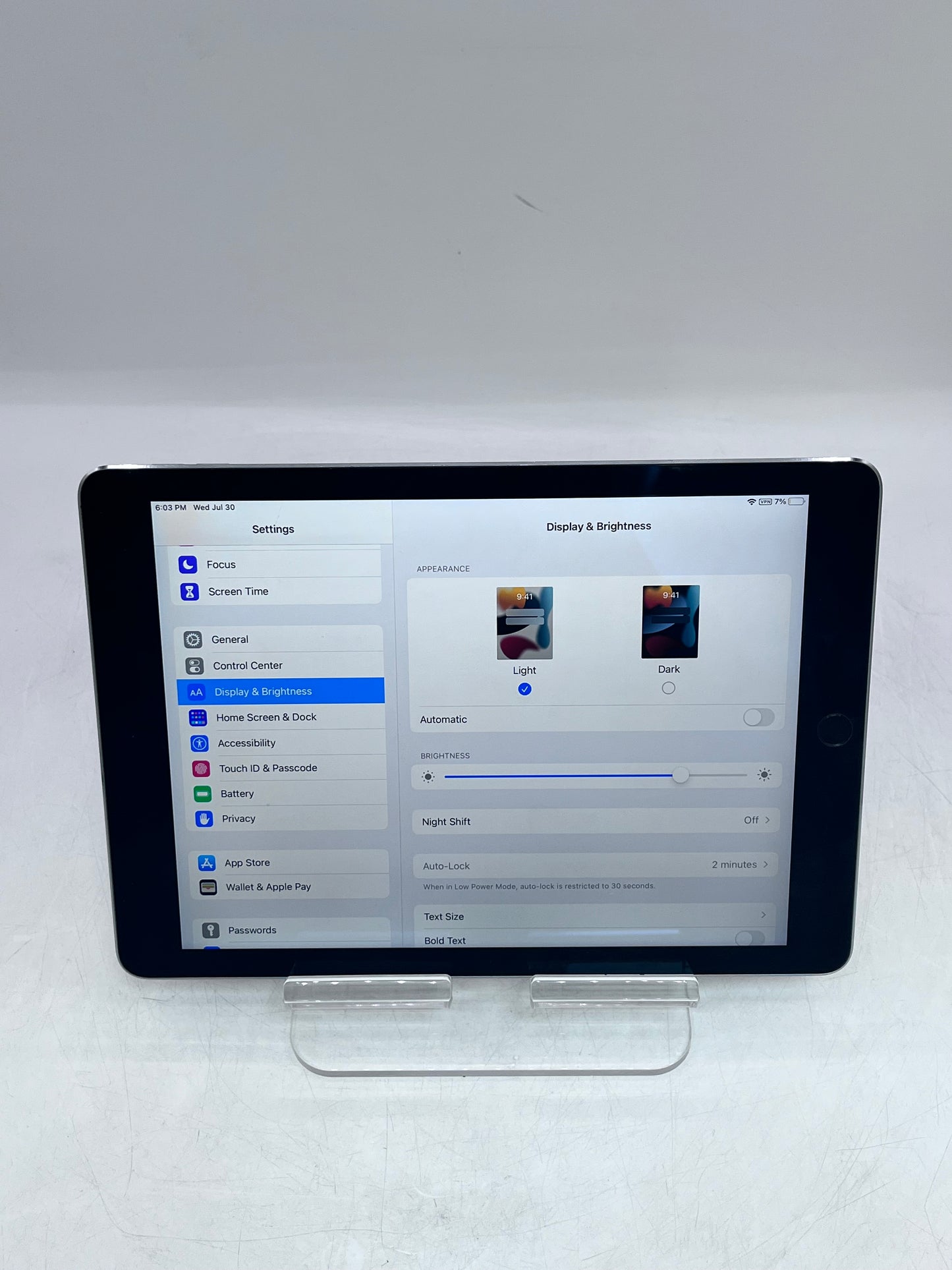 Remotely Managed Apple iPad Air (2nd Gen) A1566 MNV22LL/A 32GB - Space Gray