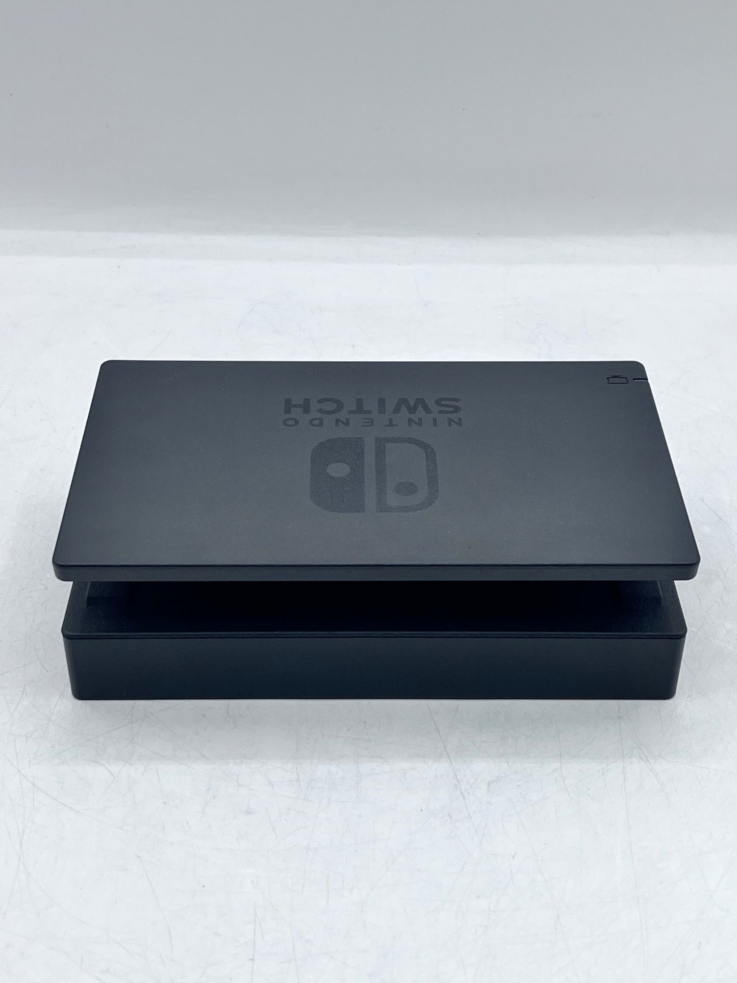 Nintendo Switch (HAC-001) 32GB  Handheld Console - Black