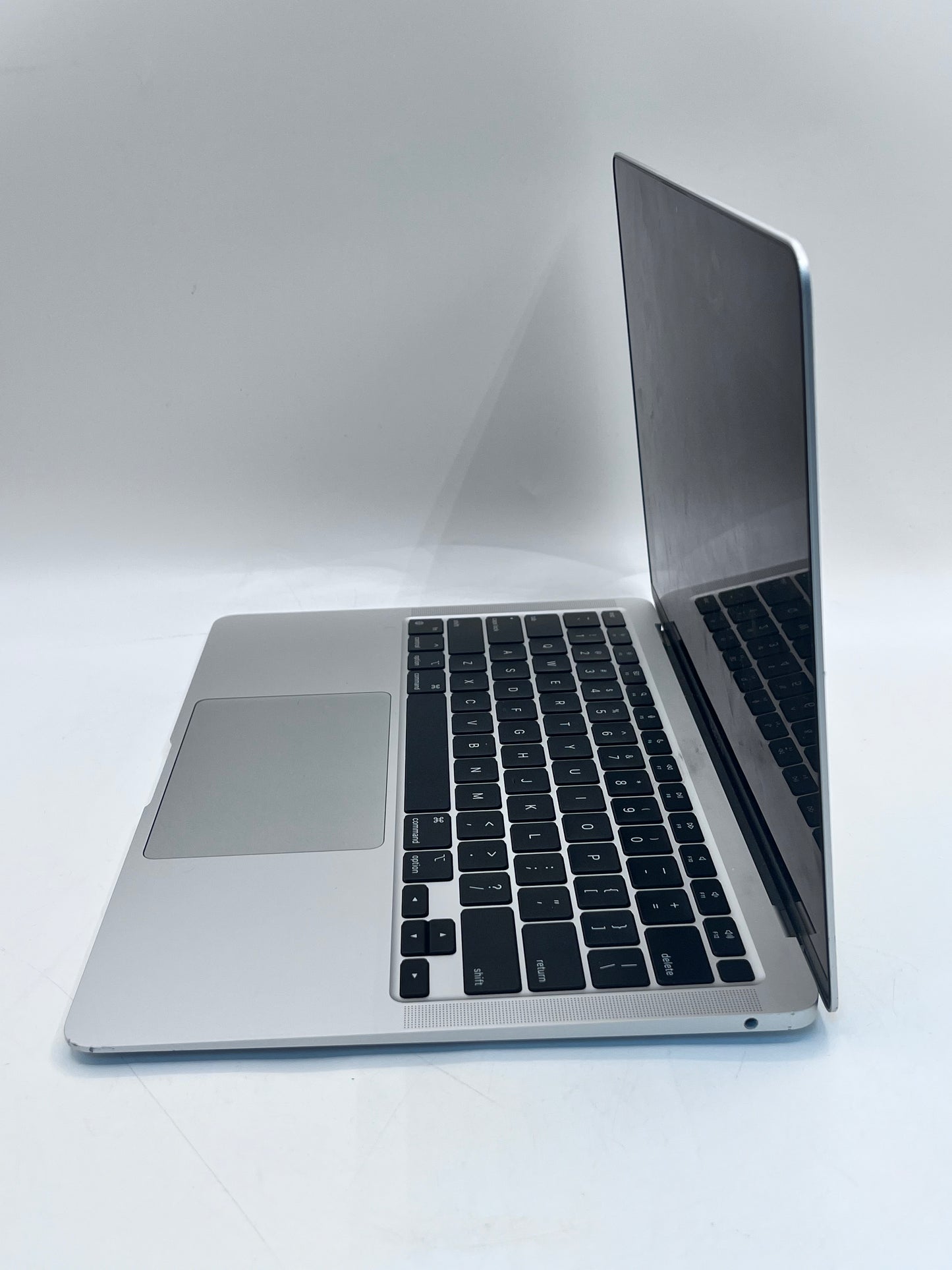 2020 Apple MacBook Air 13.3" M1 7C 8GB 256GB A2337 REMOTELY MANAGED