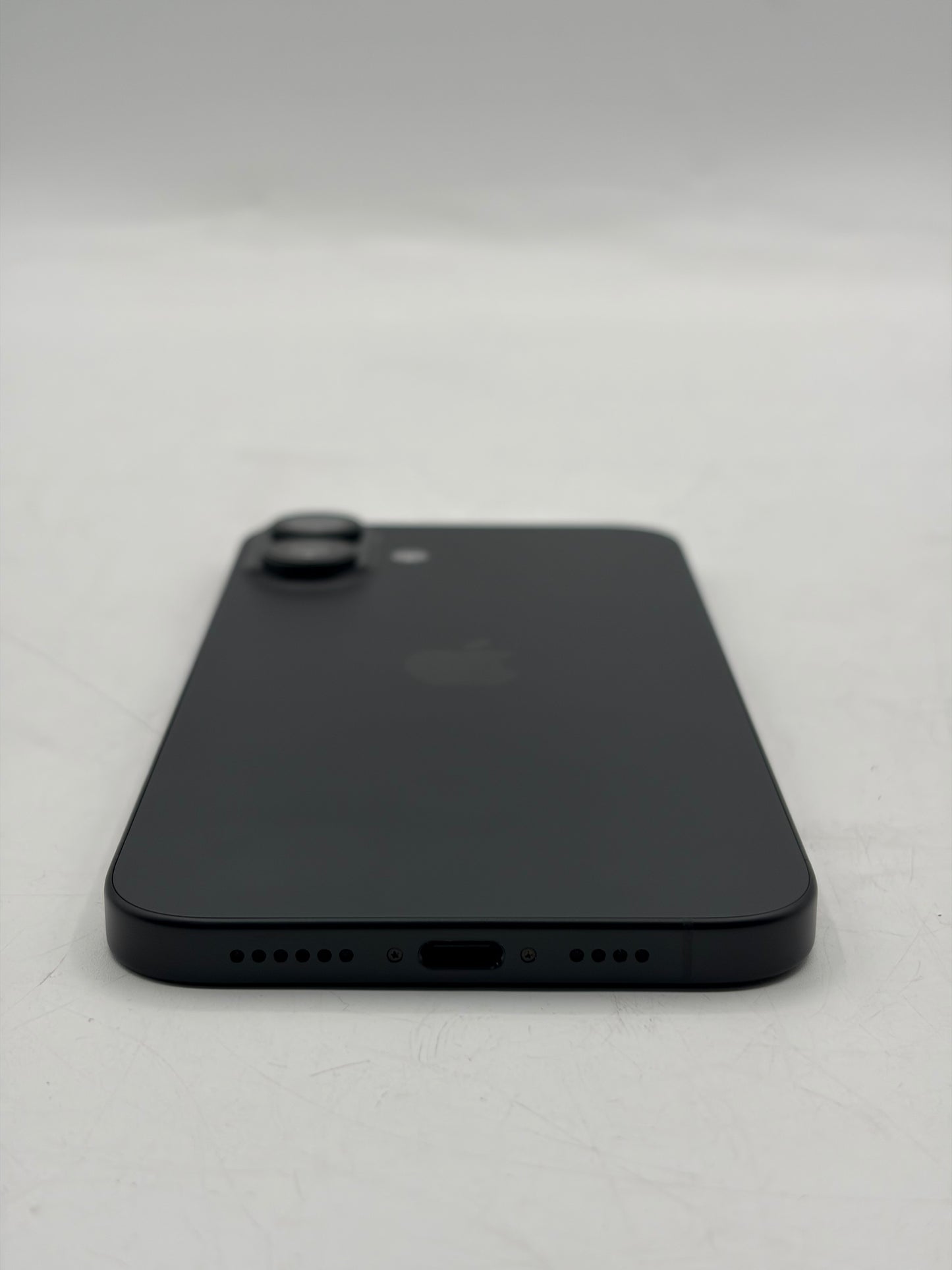 Spectrum Apple iPhone 16 Plus 128GB A3082 MXUT3LL/A Black 100% Battery Health