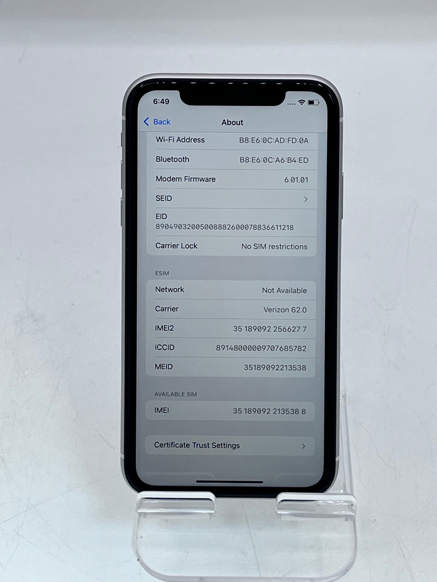Unlocked Apple iPhone 11 64 GB A2111 MHC53LL/A White 97% Battery