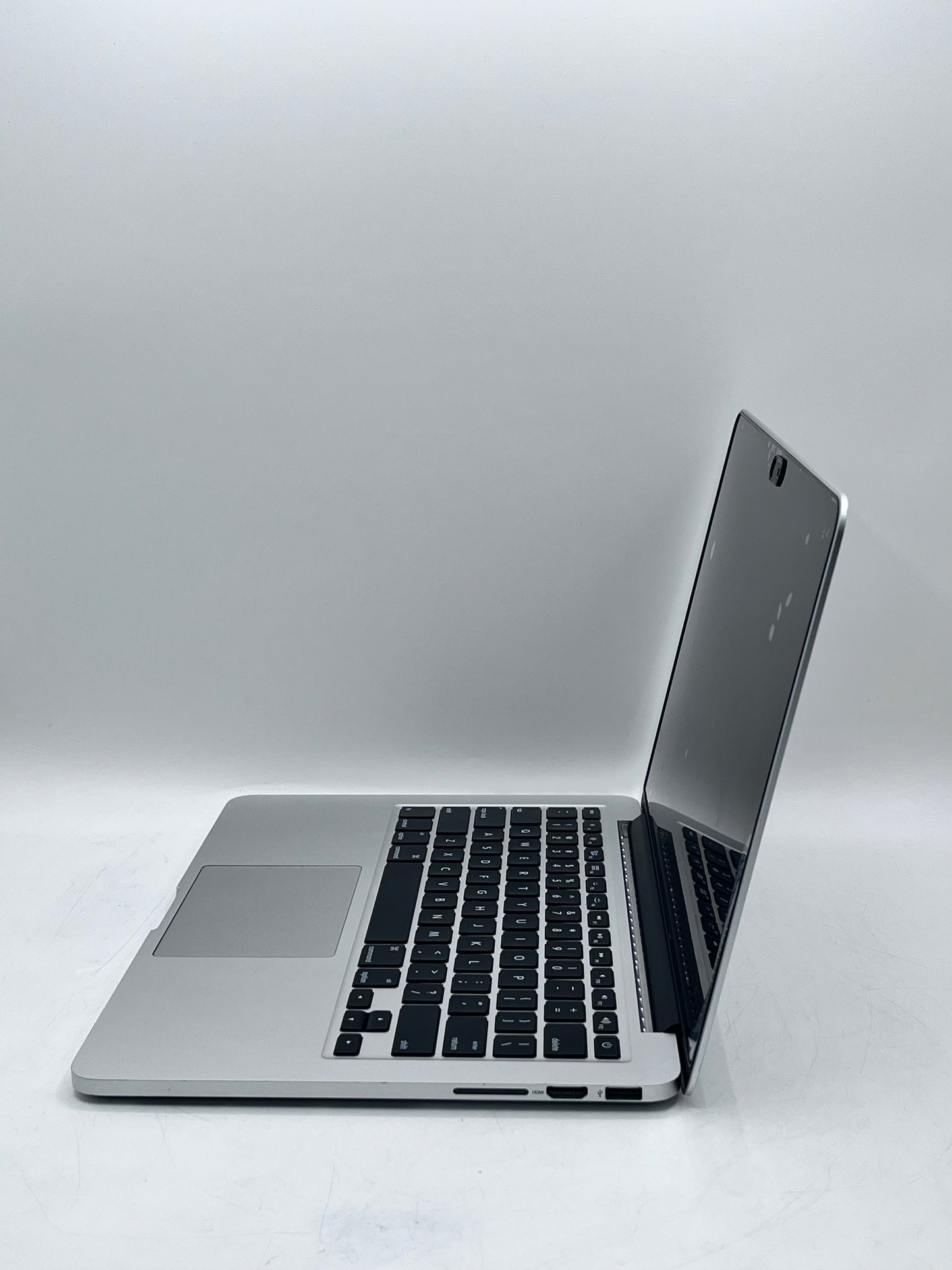 Apple MacBook Pro 13" A1502 (2015) - Core i5, 8GB RAM, 128GB SSD, Silver