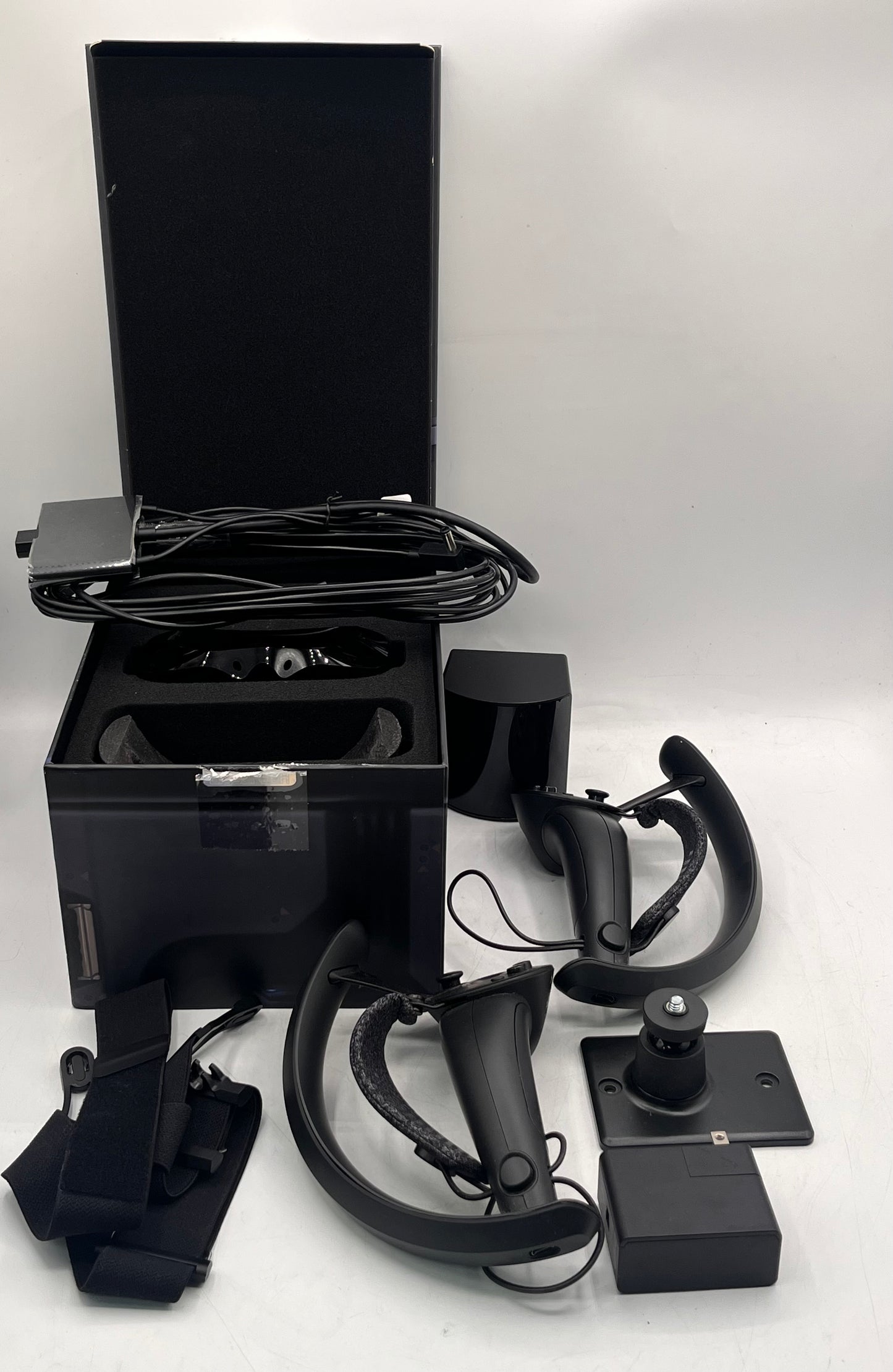 Big Screen Beyond - 64mm IPD - VR Headset Includes The Box w/ VR Controllers Tested