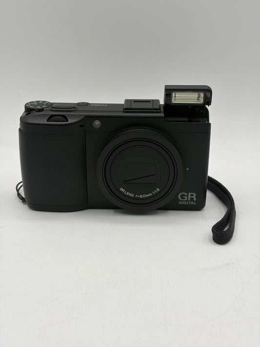RICOH GR Digital III Compact Digital Camera 10.0MP - Black RICOH GRD3