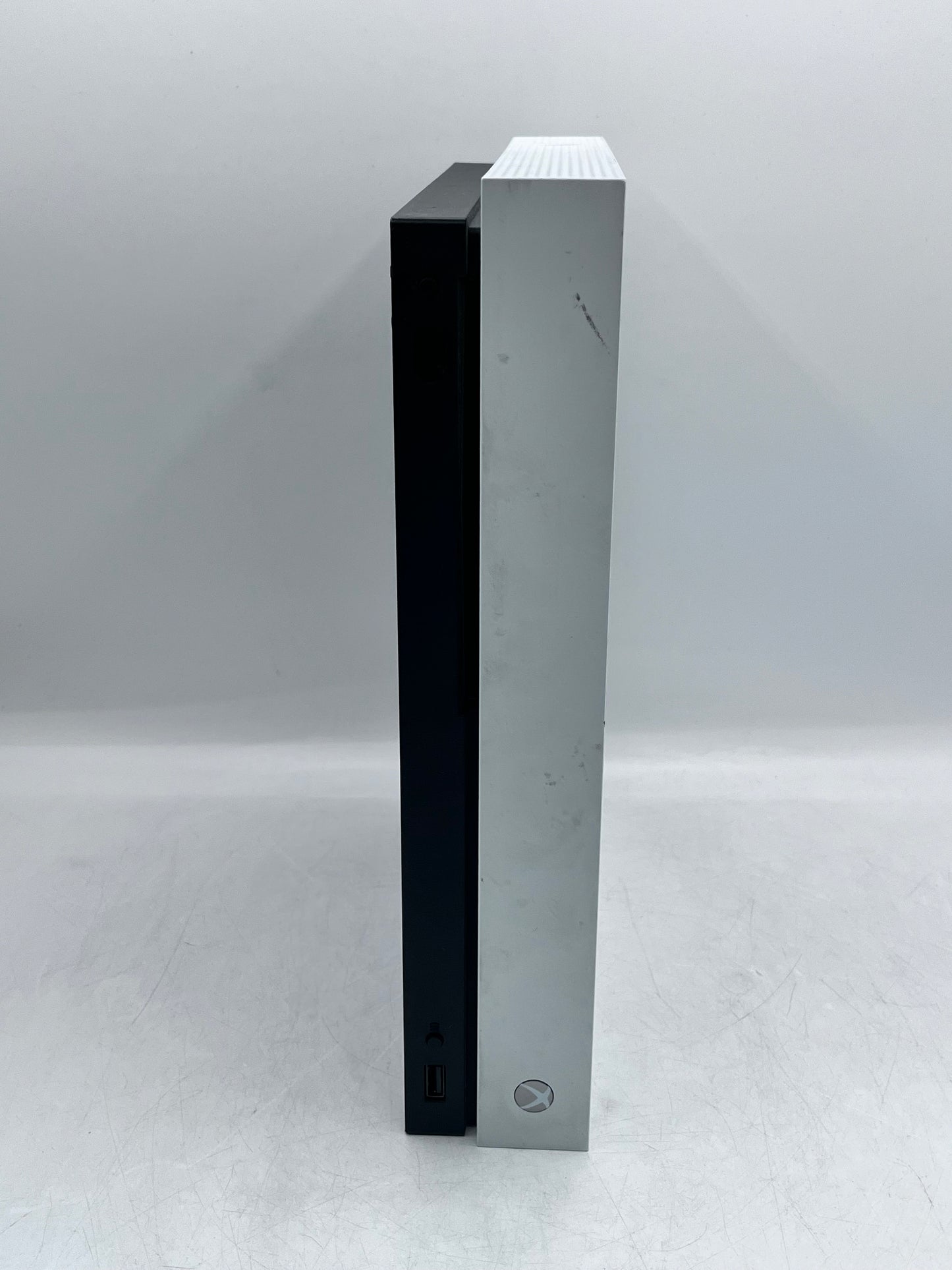 Microsoft Xbox One X 1TB Console 1787 - White TESTED