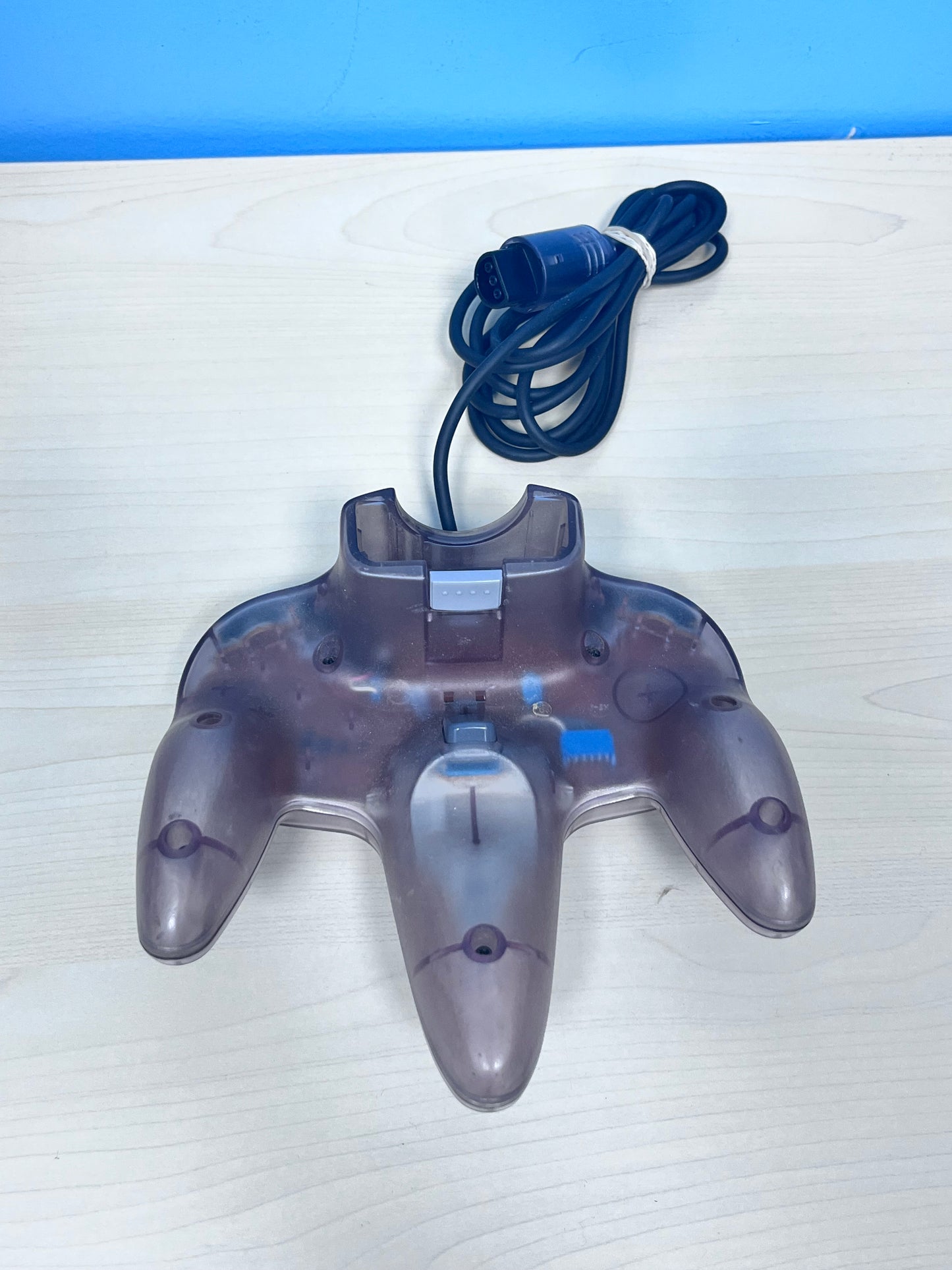 Nintendo 64 N64 1996  Video Game System with 2 Controllers Space Gray