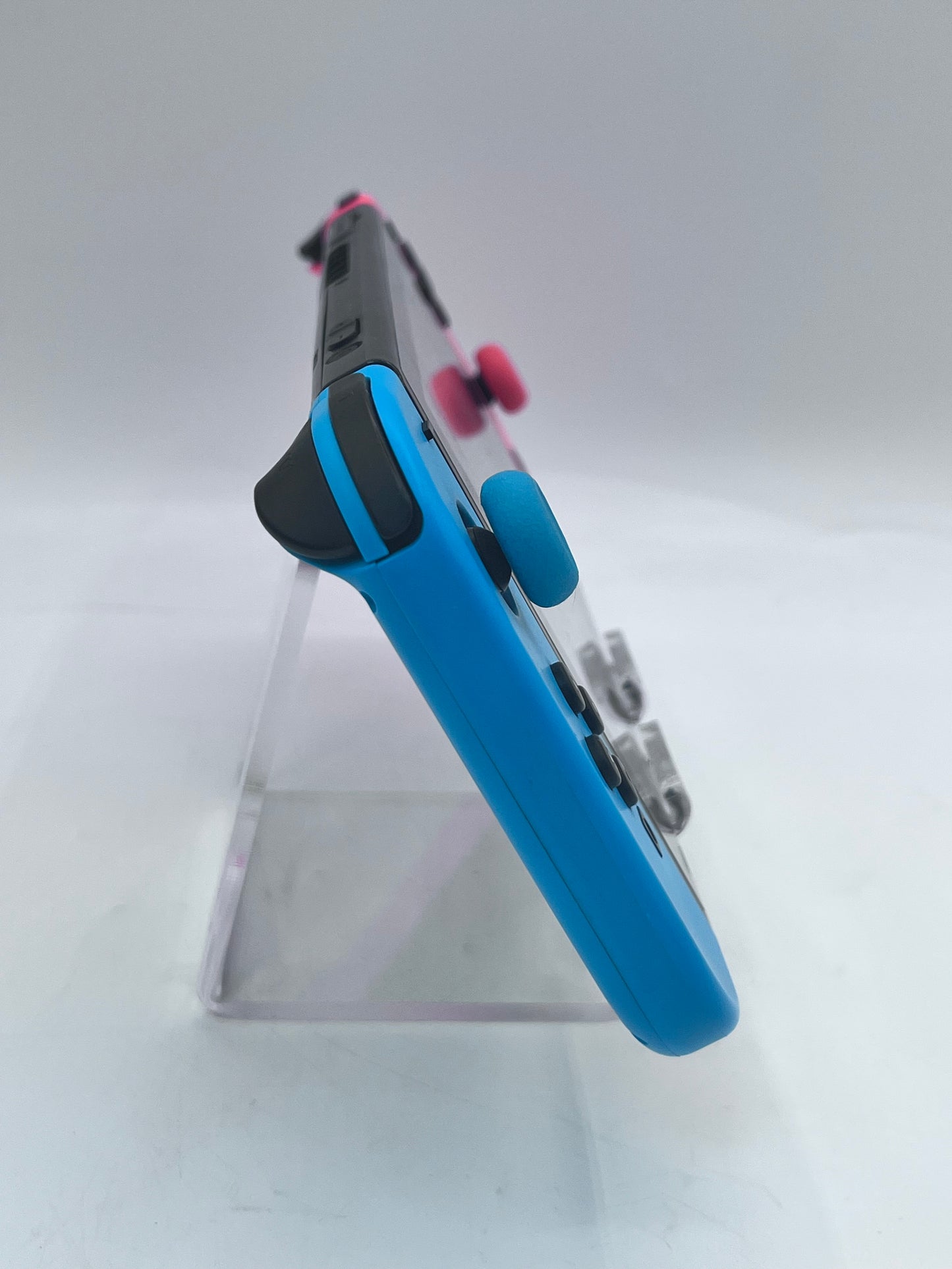 Nintendo Switch HAC-001  Red and Blue Joycons w/ Accessories Free Shipping