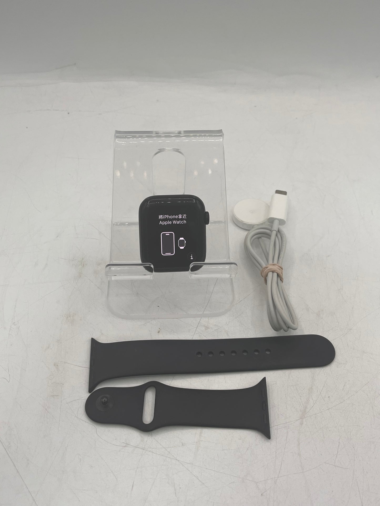 Unlocked Apple Watch SE 2nd Gen 44MM Midnight Aluminum Black Sport Band A2727