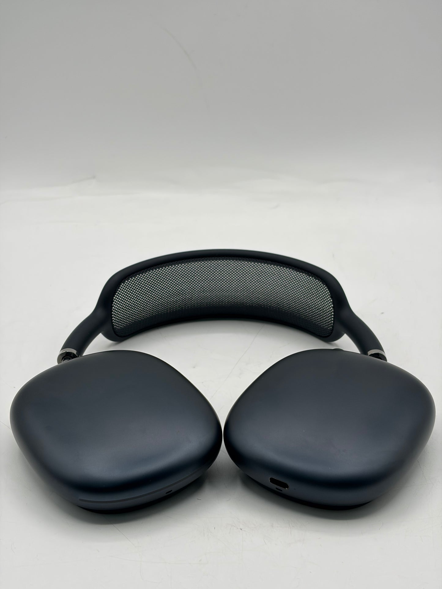 2024 Apple AirPods Max Midnight A3184 MWW43AM/A Over the Ear Headphones