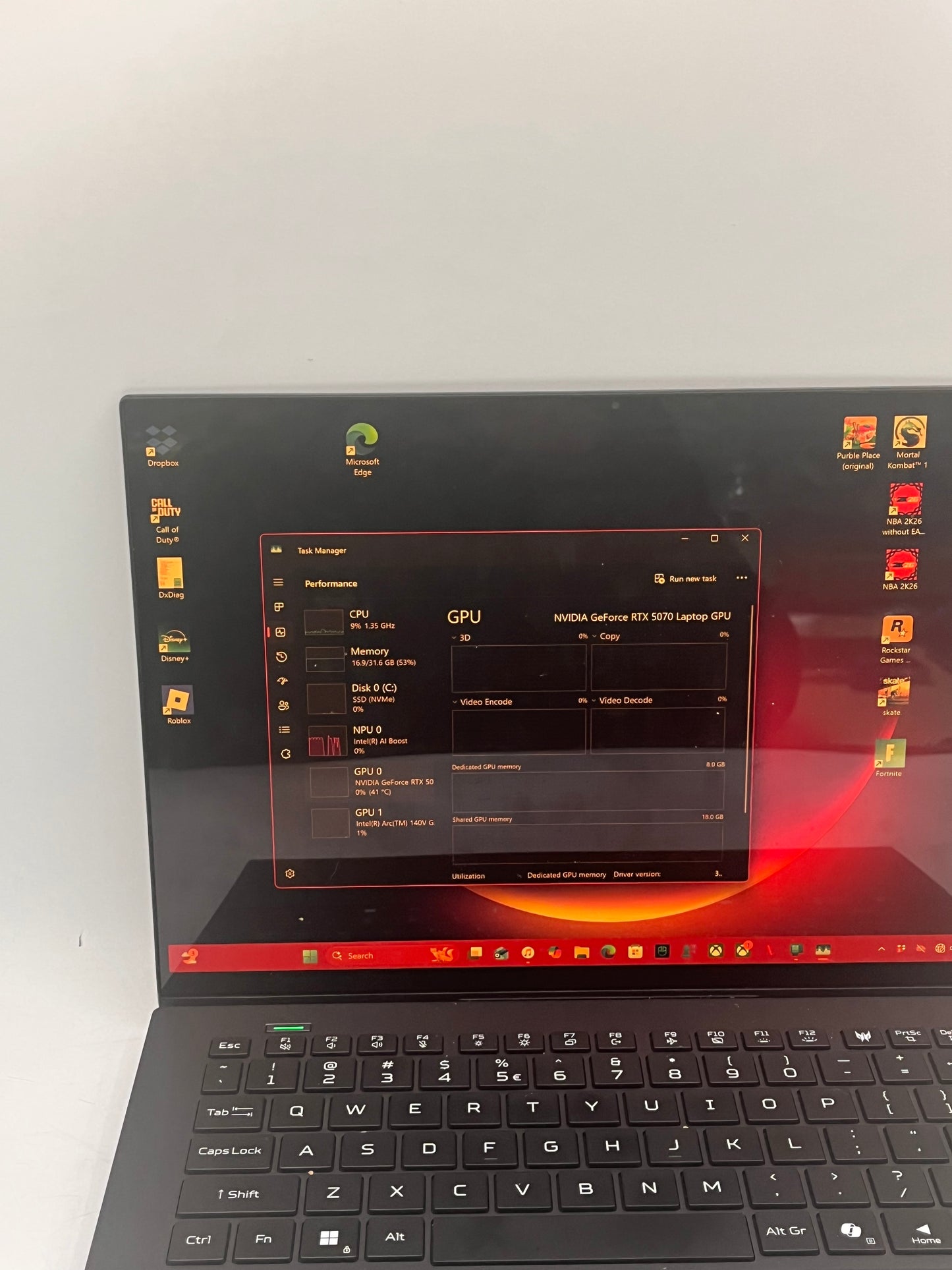 Acer Predator Triton 14 AI 14.5" WQXGA+ OLED Touch Core U9 288V 32GB 2TB RTX 5070