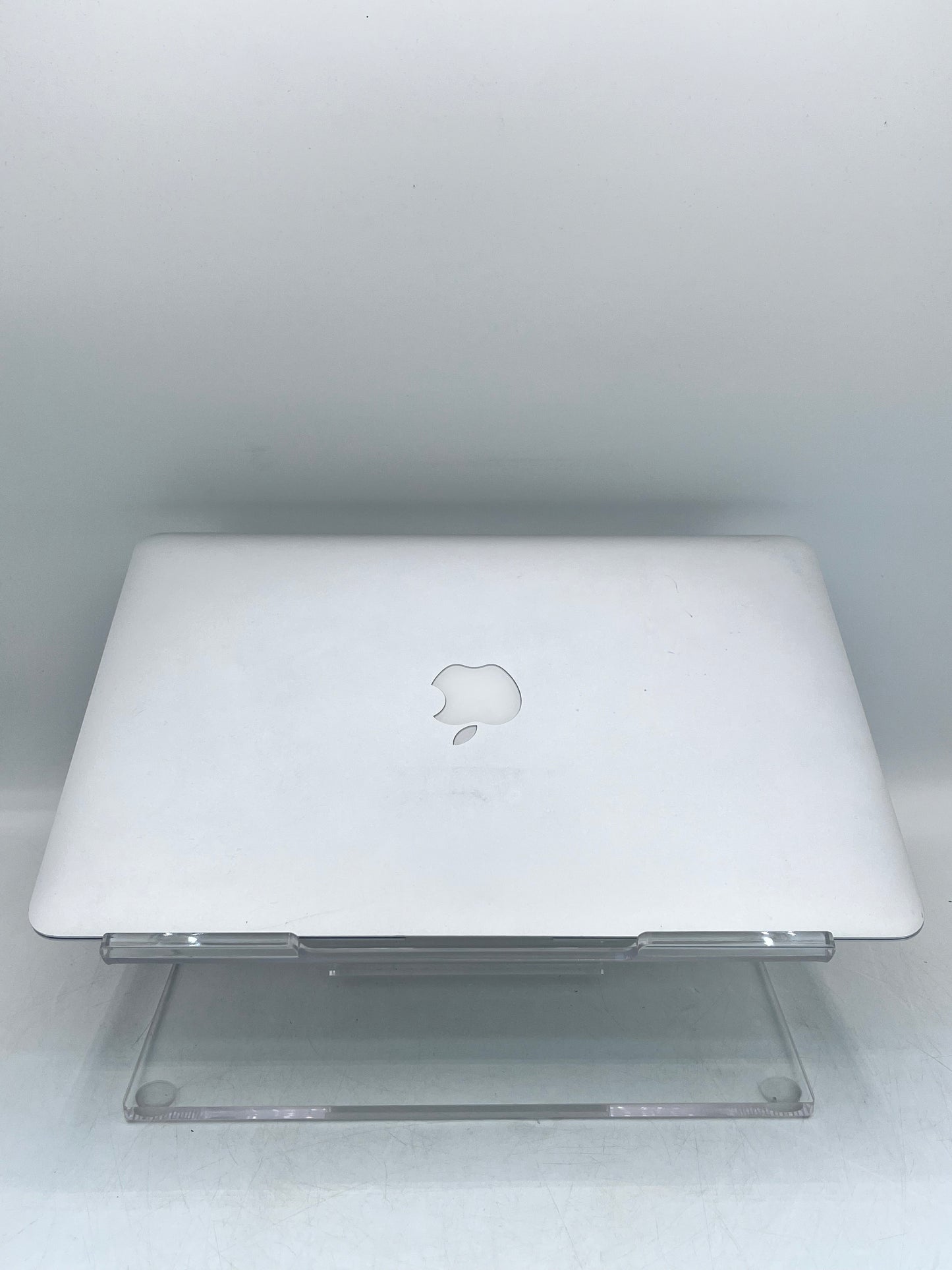 Apple MacBook Air 13" A1369 2011 - Broken, For Parts, Intel i5, 4GB RAM