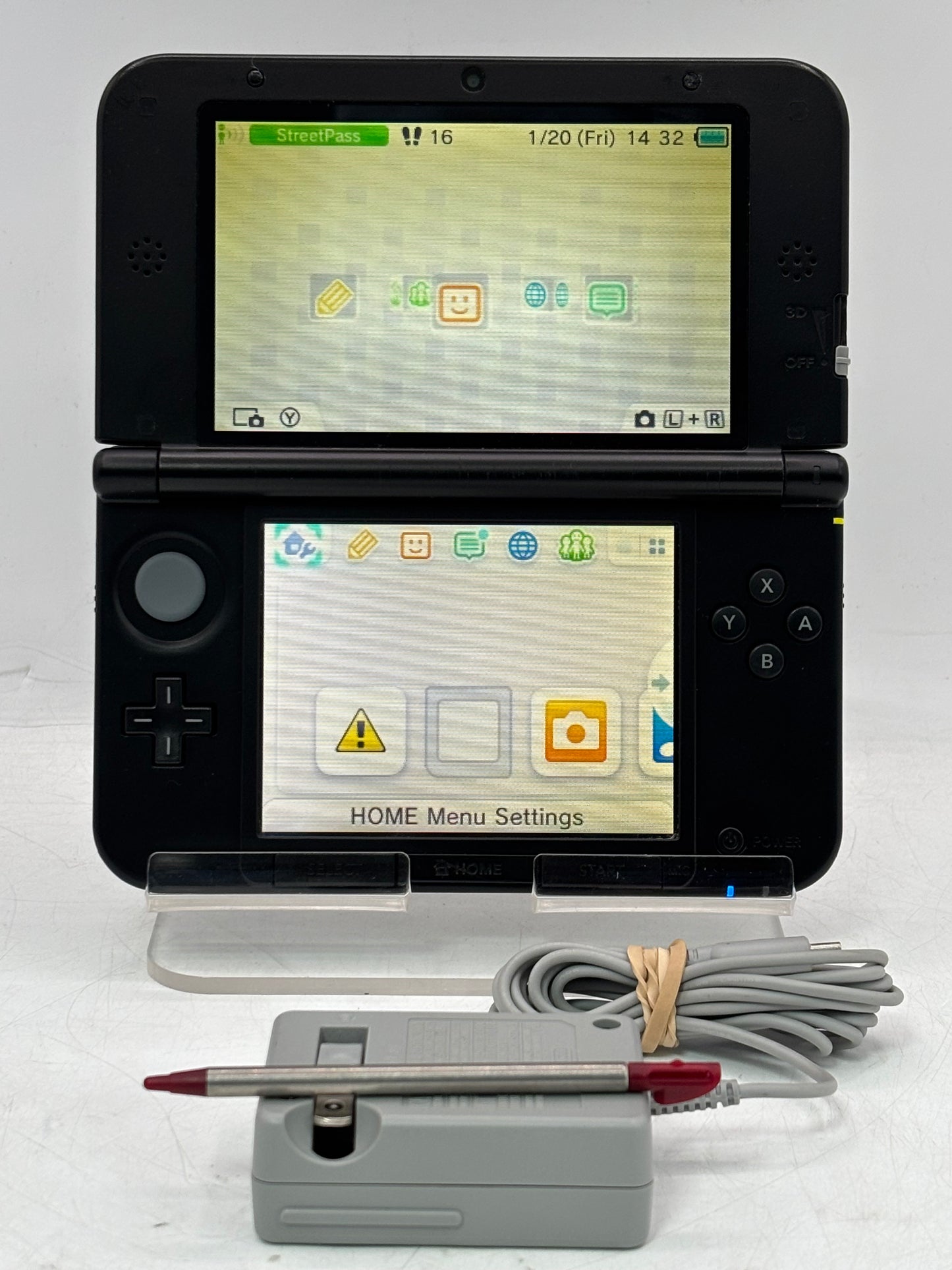 Nintendo 3DS XL SPR-001 4GB, 2012 (Black)