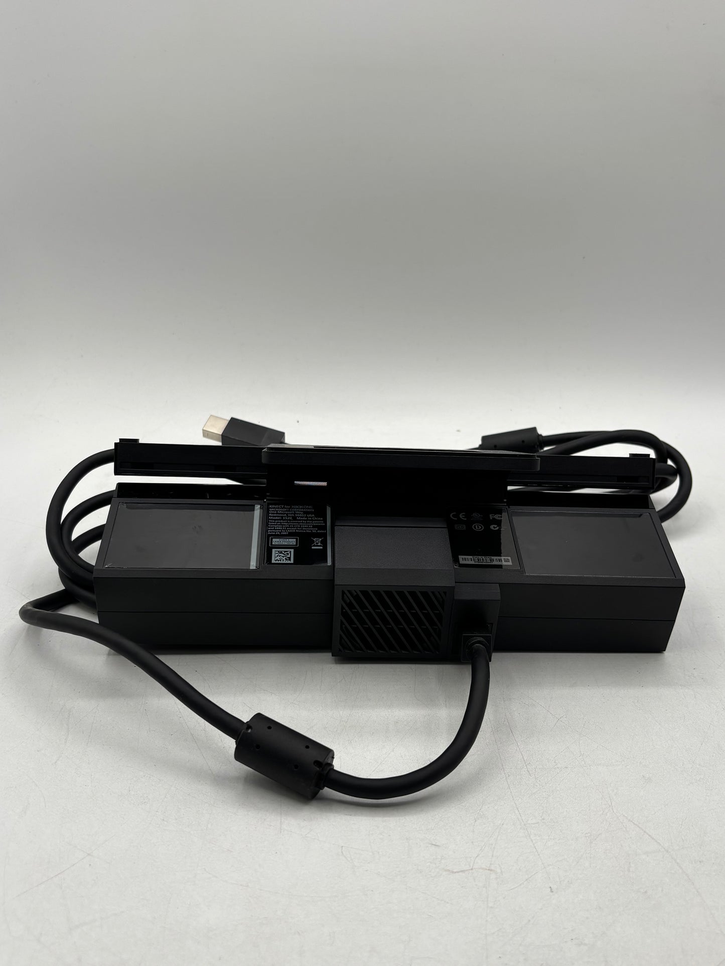 Microsoft Xbox One Model 1540 500GB Console With Kinect