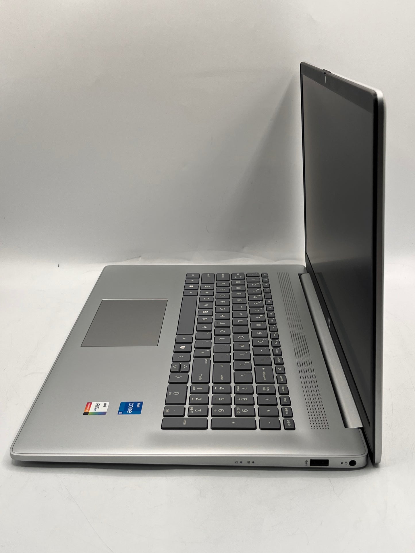 HP 17-3123NR 17" FHD Touch Core i5 16GB 512GB Silver