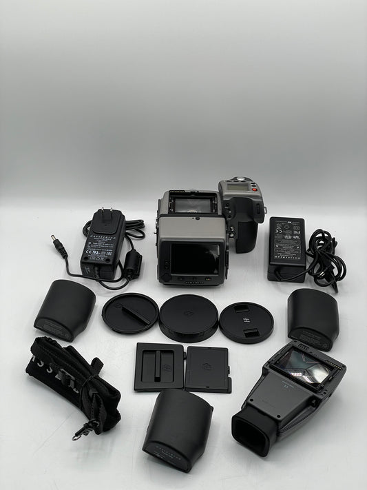 Hasselblad H3D 31MP Digital Medium Format Camera Bundle