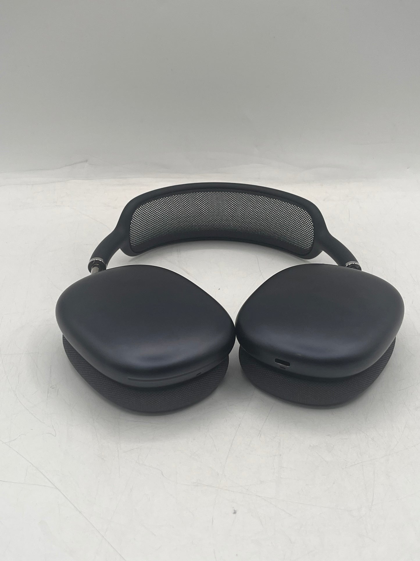 Apple AirPods Max 2 Wireless Over-Ear Headphones USB-C Midnight MHWK4AM/A A3454