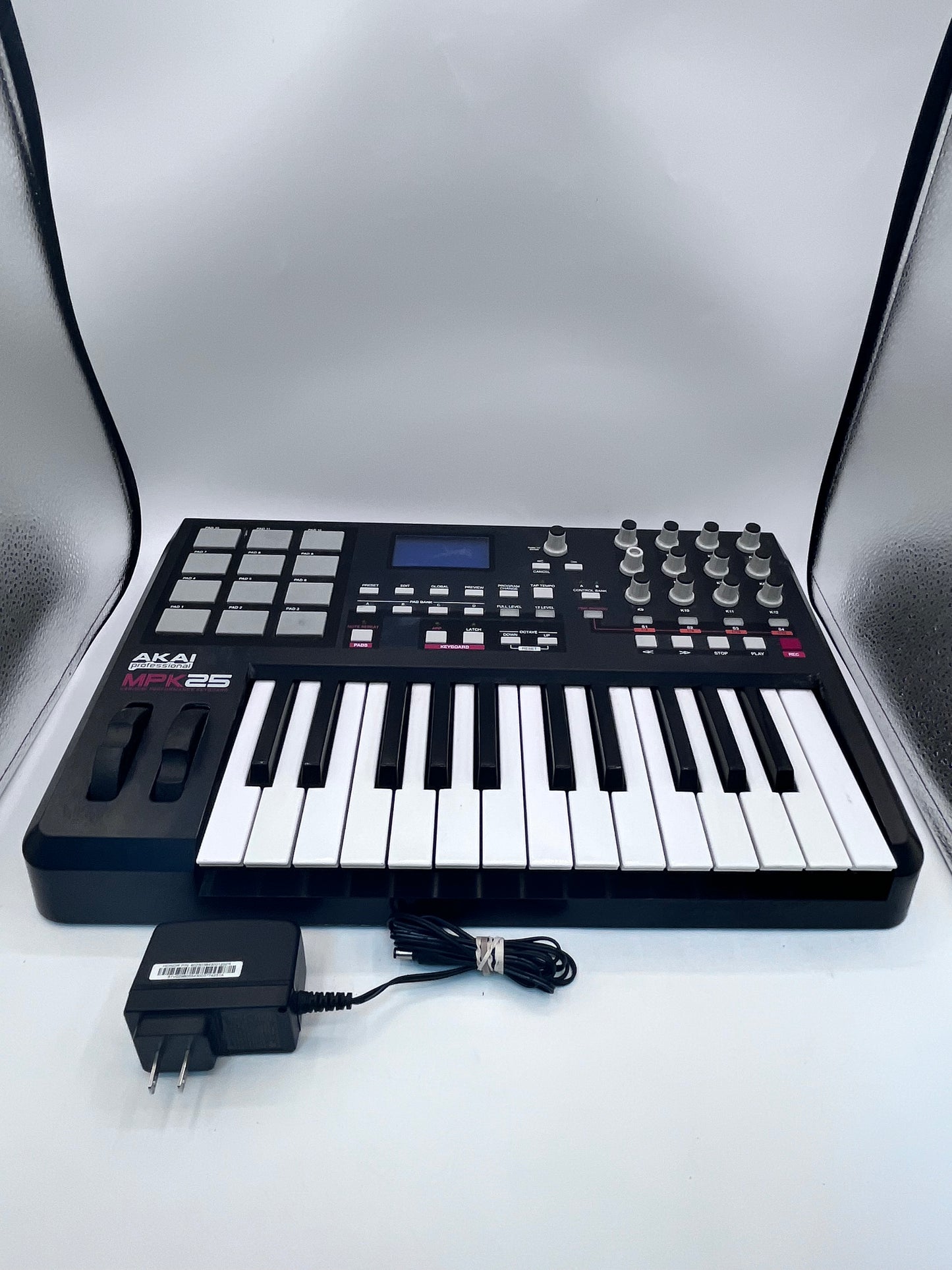 AKAI MPK 25 Professional USB Midi Keyboard - Black