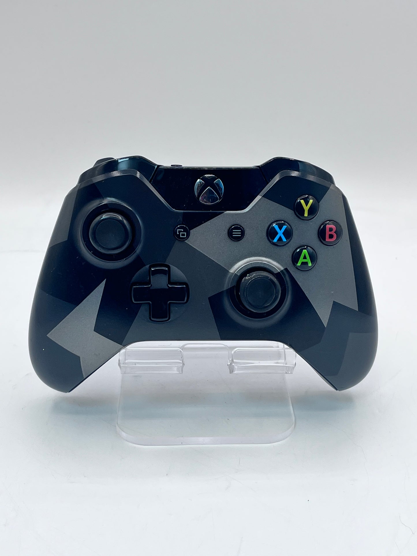 Microsoft Xbox One 2013 1540 with Kinect Accessory - Black