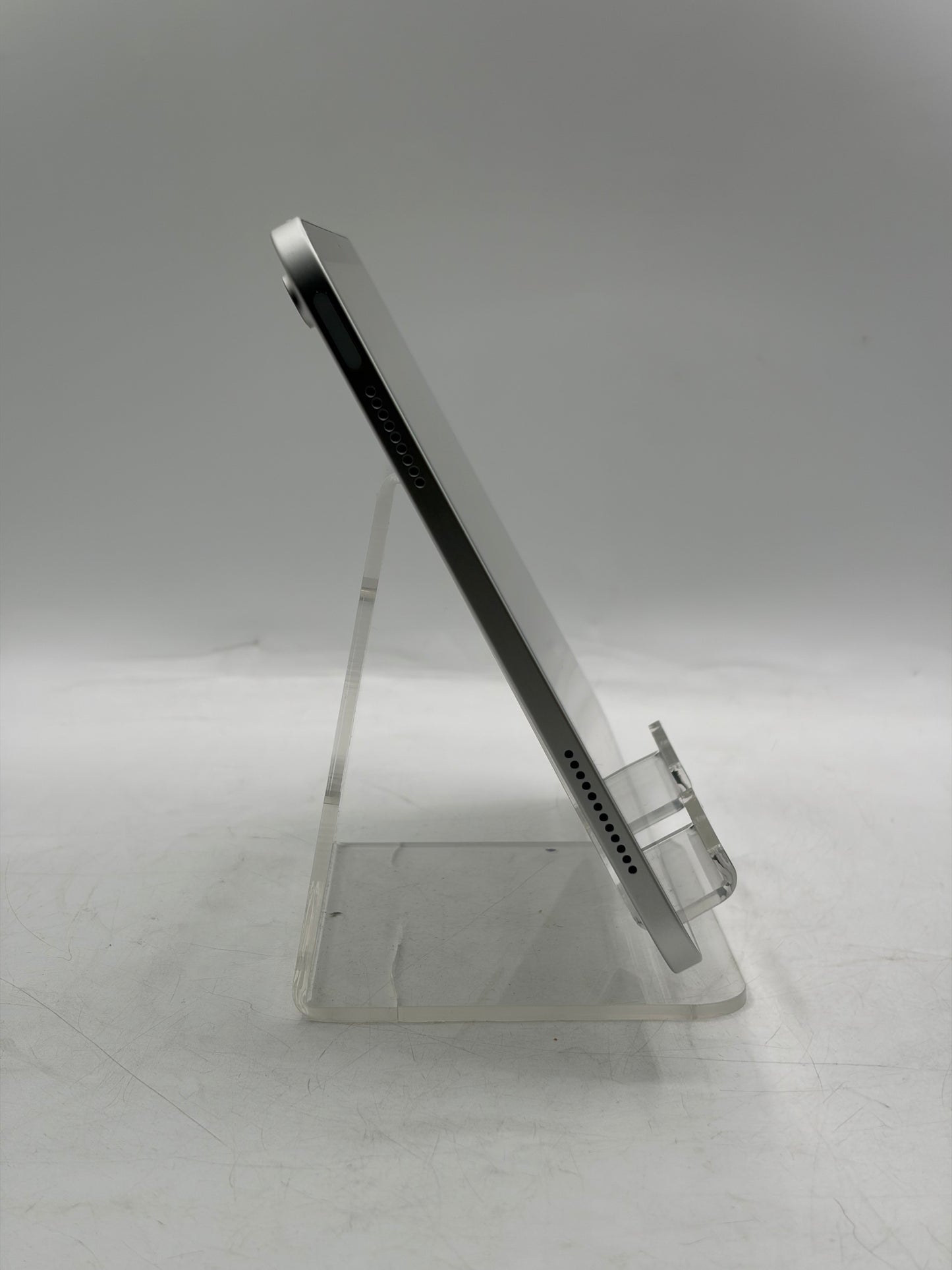 Wi‑Fi Only 2022 Apple iPad 10th Gen 64GB A2696 MPQ03LL/A 10.9" Tablet Silver