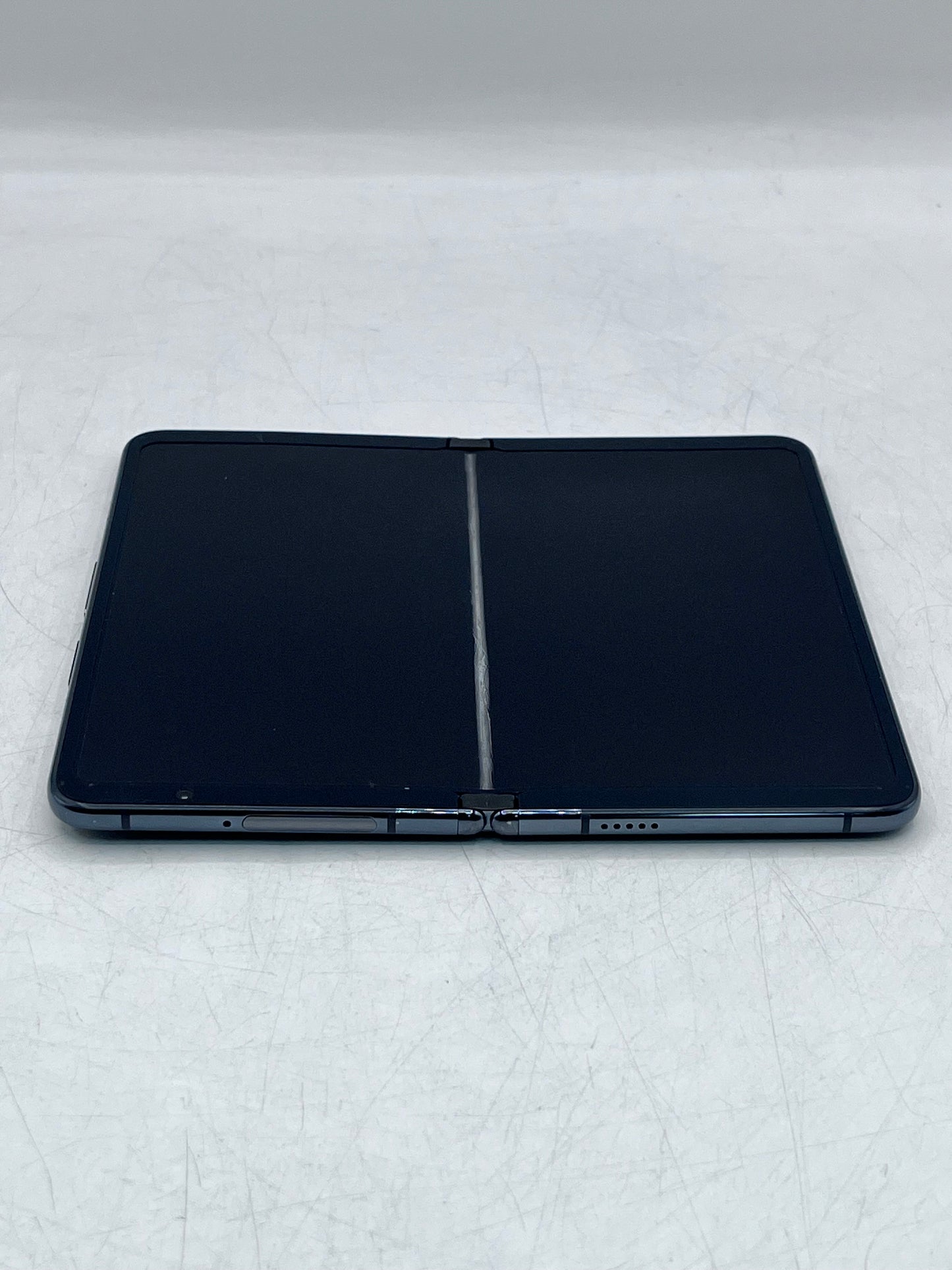 Google Pixel Fold G9FPL 256GB -  Cracked Outer Screen - Black