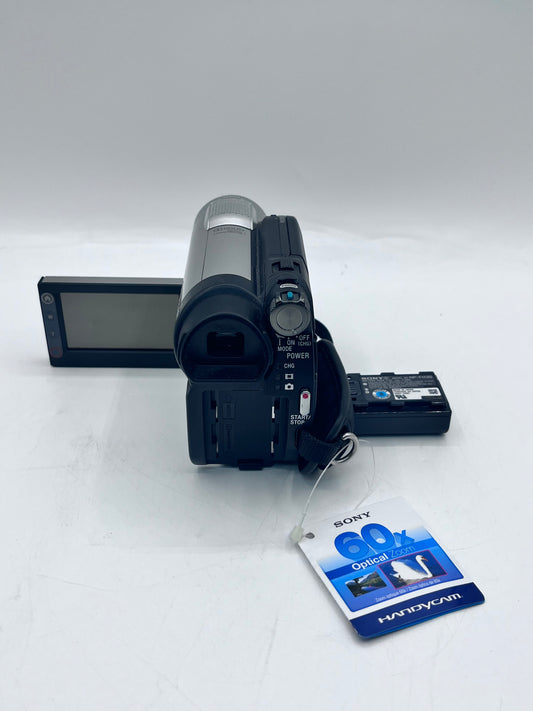Sony Handycam DCR-DVD650 Camcorder Silver