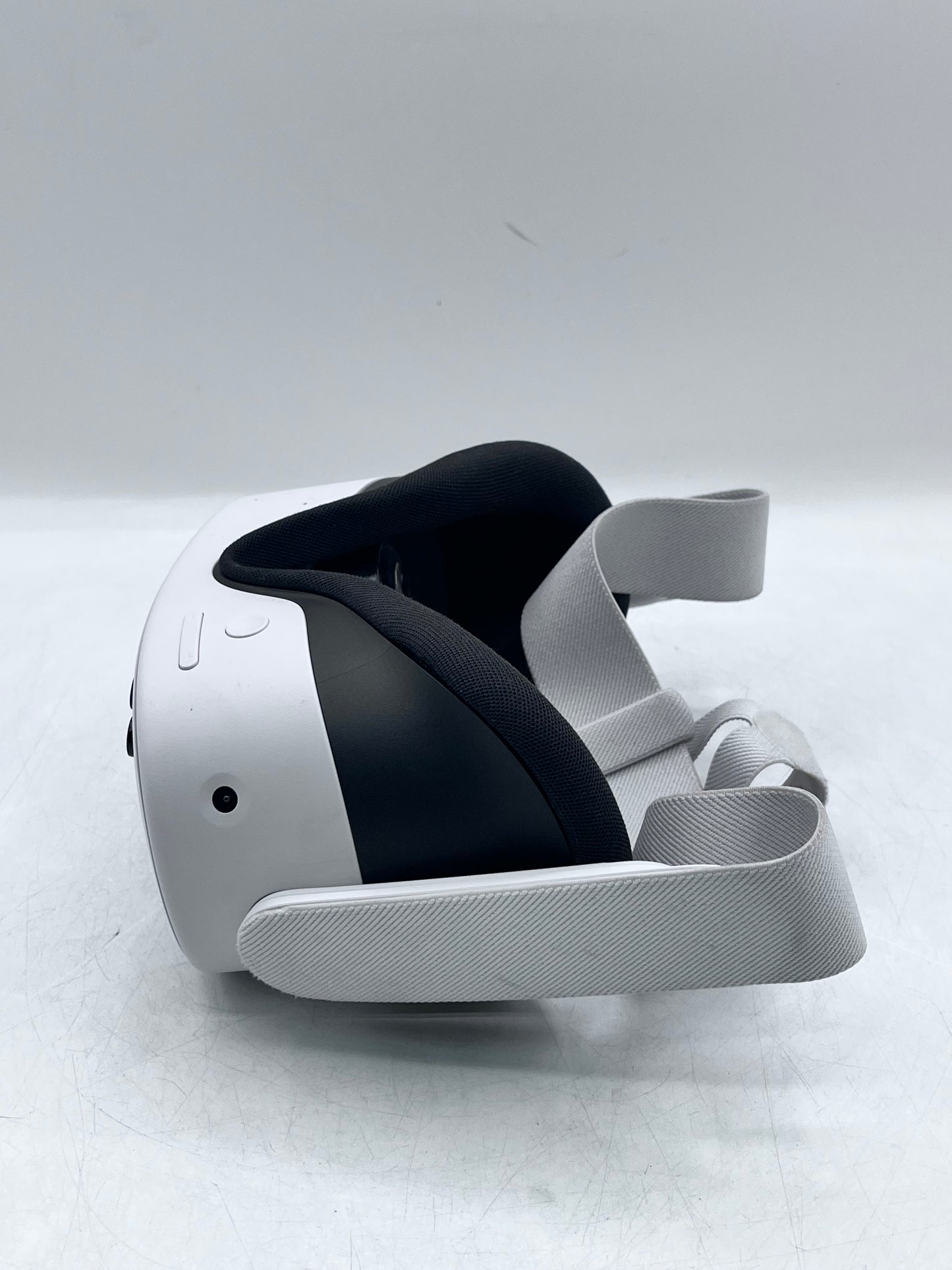 Meta Quest 3S 128GB VR Headset - White