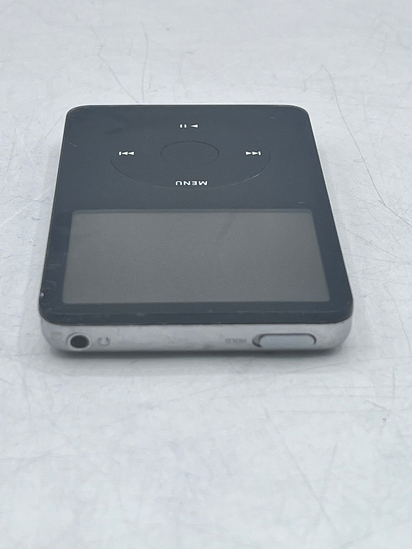 Apple iPod 5th Generation 30GB MP3 Player - Black