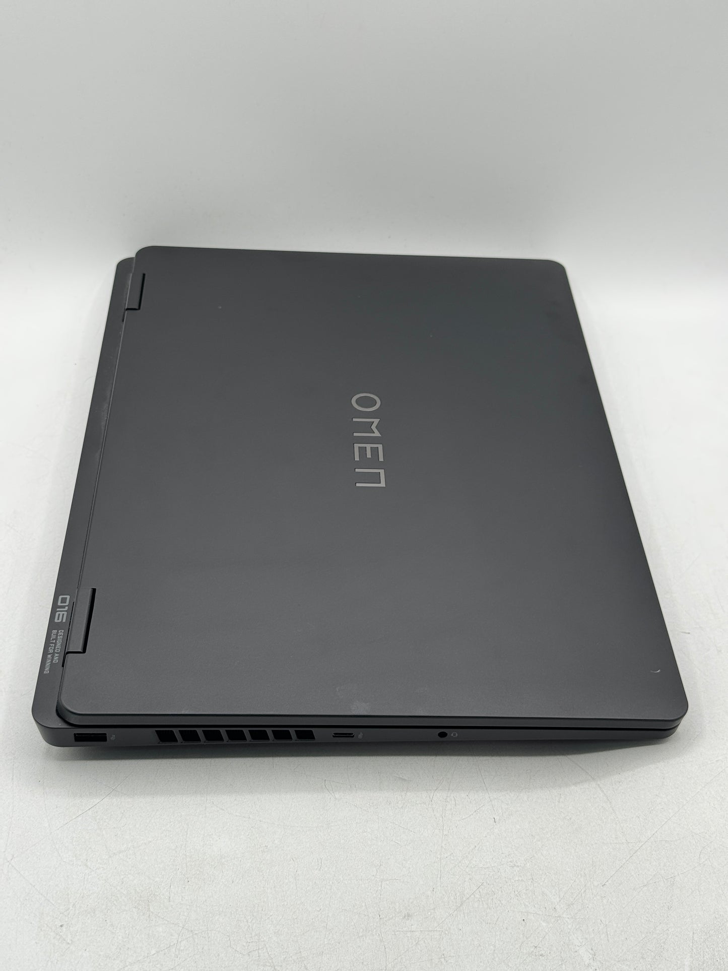 HP Omen 16-ap0053dx 16" Ryzen 9 8940HX 2.4GHz 32GB RAM 1TB SSD GeForce RTX 5060