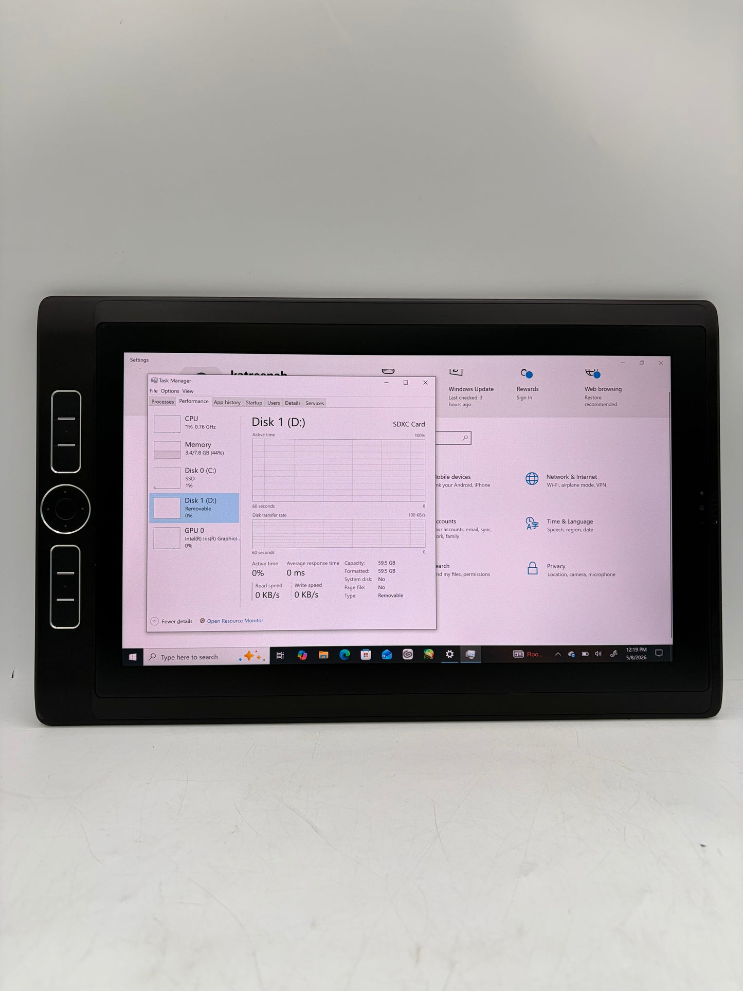 Wacom MobileStudio Pro 13 DTH-W1320 Graphics Tablet Computer i7-6567U 8GB 256GB