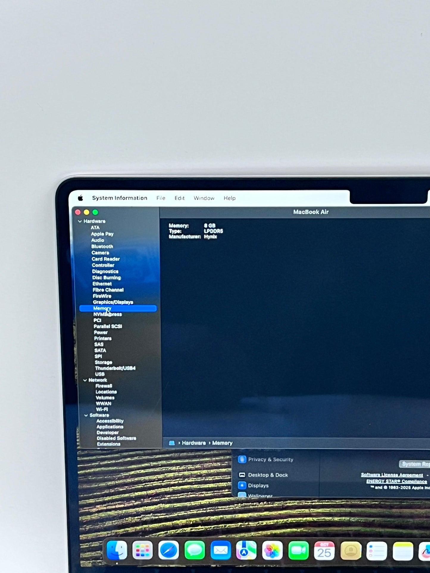 2022 Apple MacBook Air 13.3" M2 8GB 256GB A2681 REMOTELY MANAGED