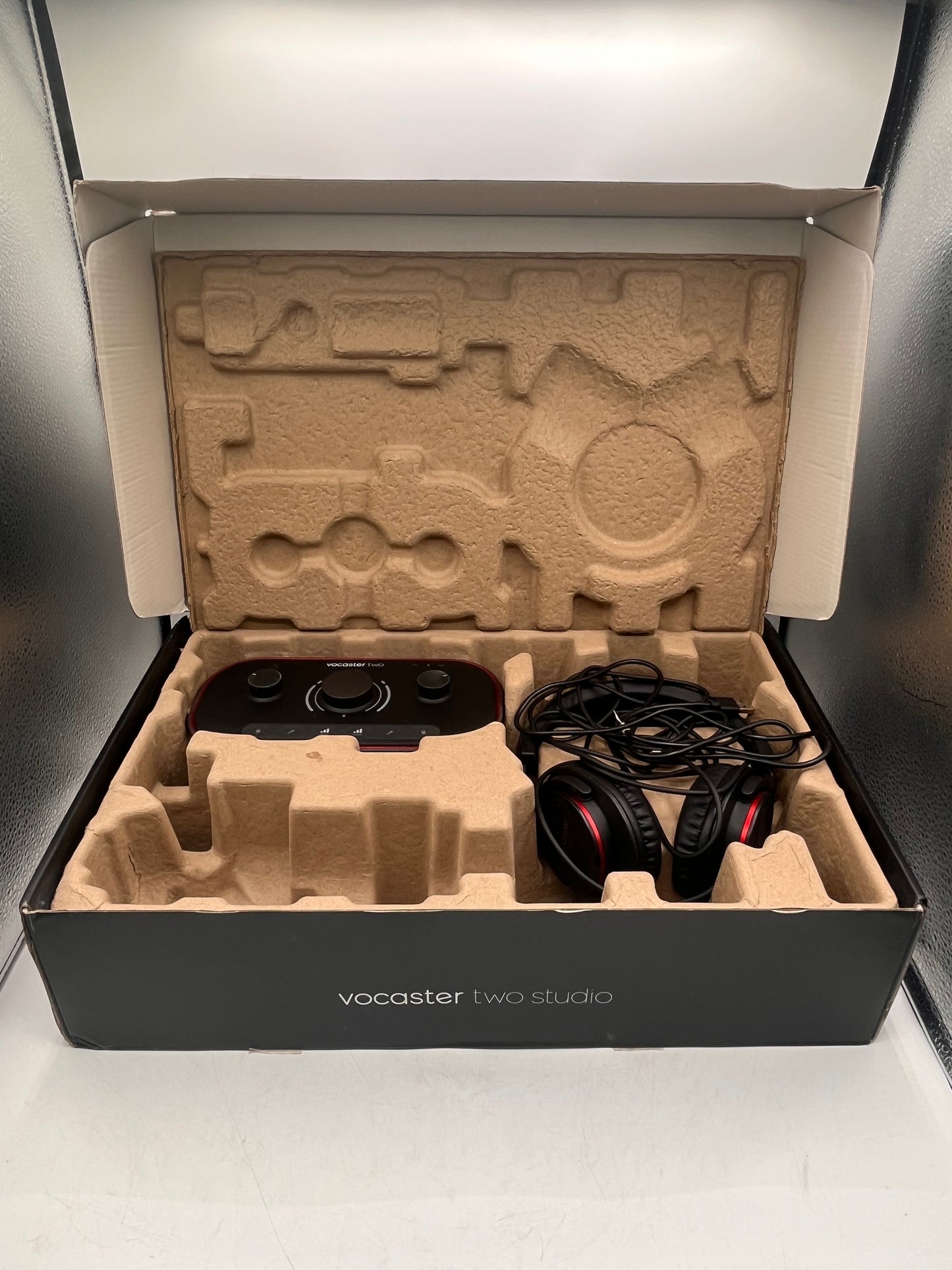 VOCASTER Vocaster Two Studio Podcasting Interface Black