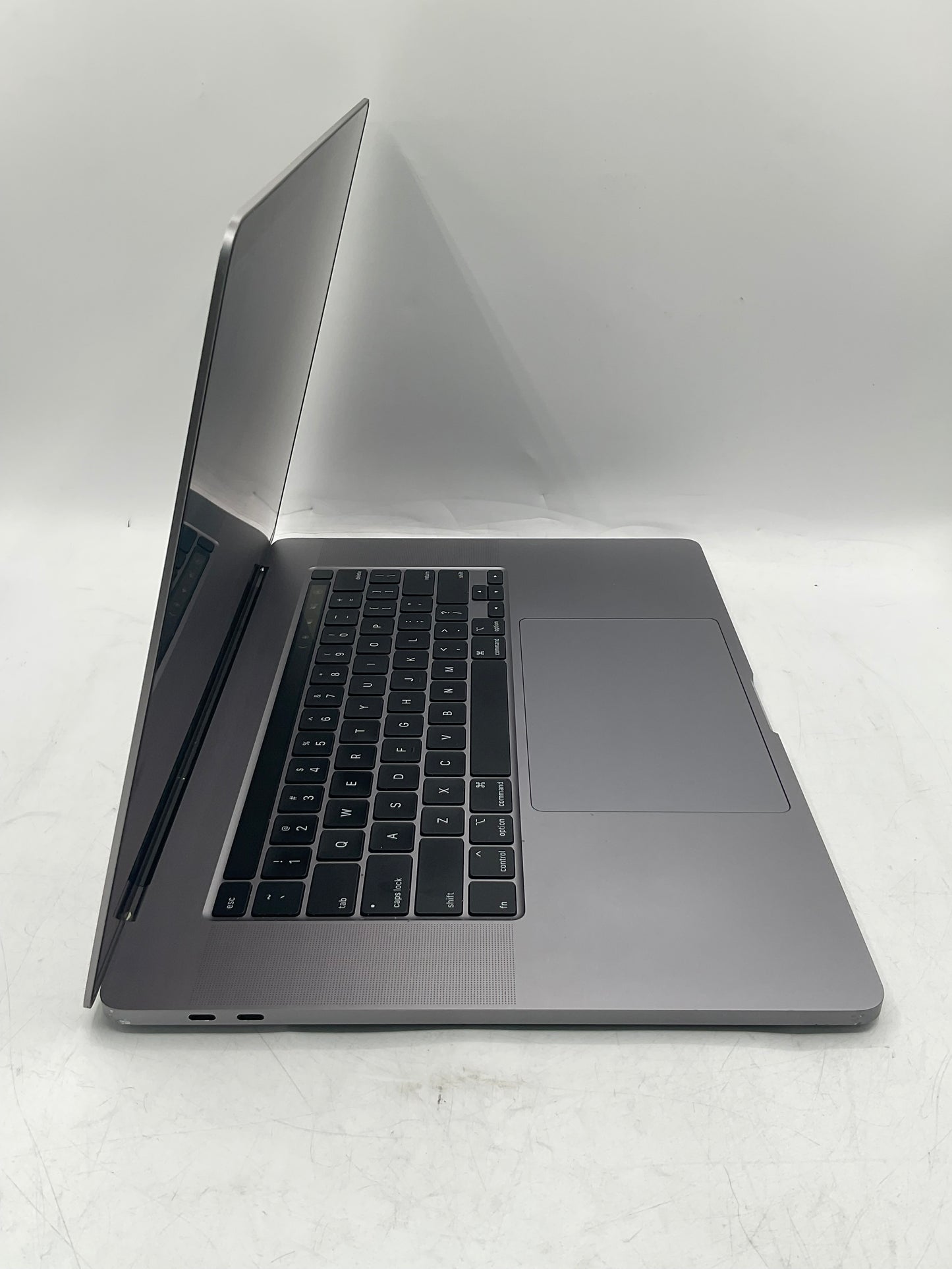 2019 Apple MacBook Pro 16" A2141 2.3GHz Core i9 16GB RAM 512GB SSD Silver