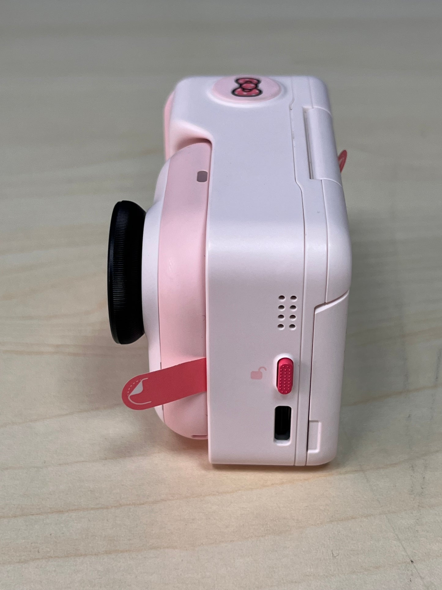 Insta360 GO Ultra Hello Kitty Limited Edition Mini Action Camera NEW w/o BOX