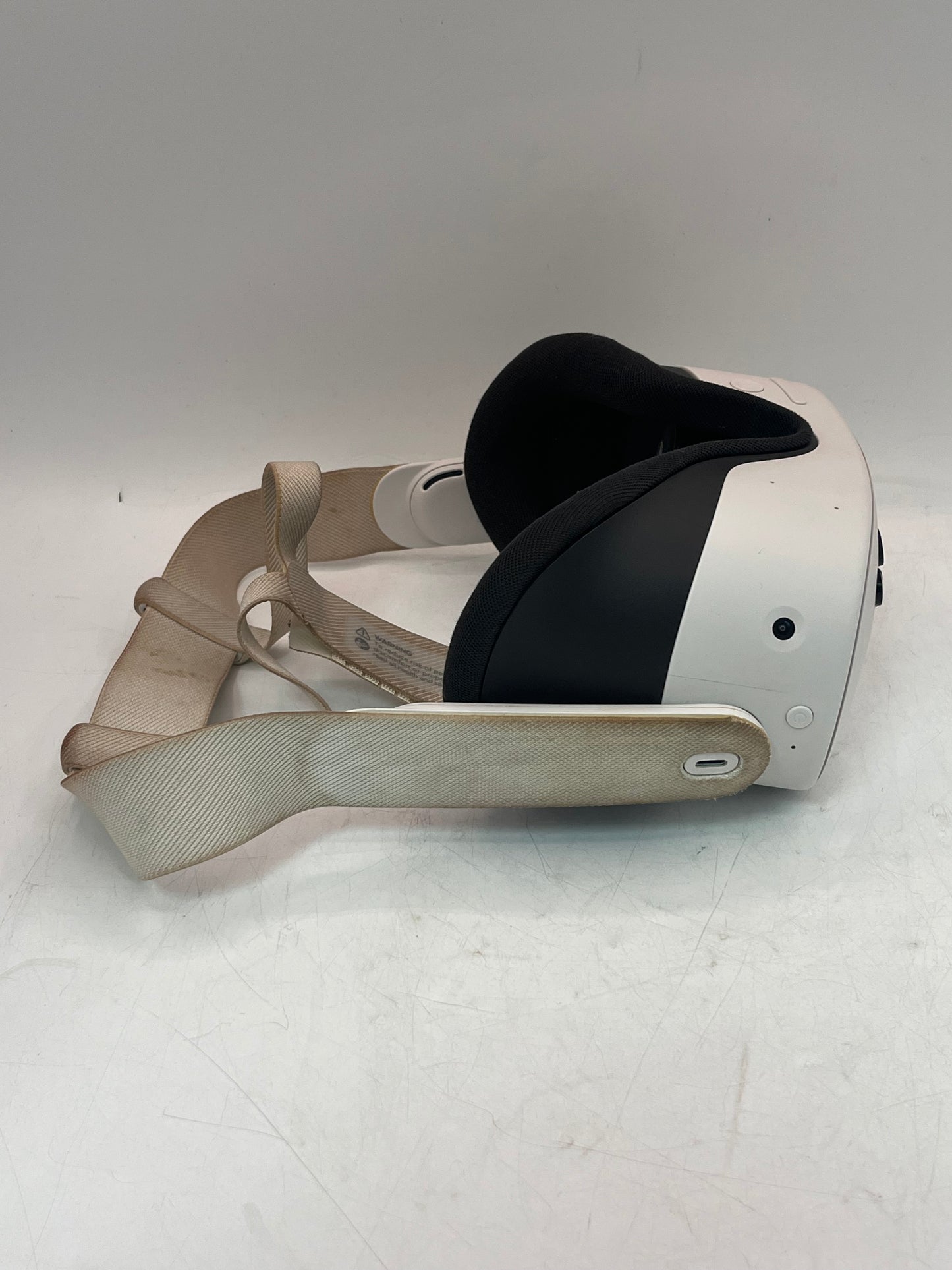 Meta Oculus Quest 3S All-In-One VR Headset 256GB - White